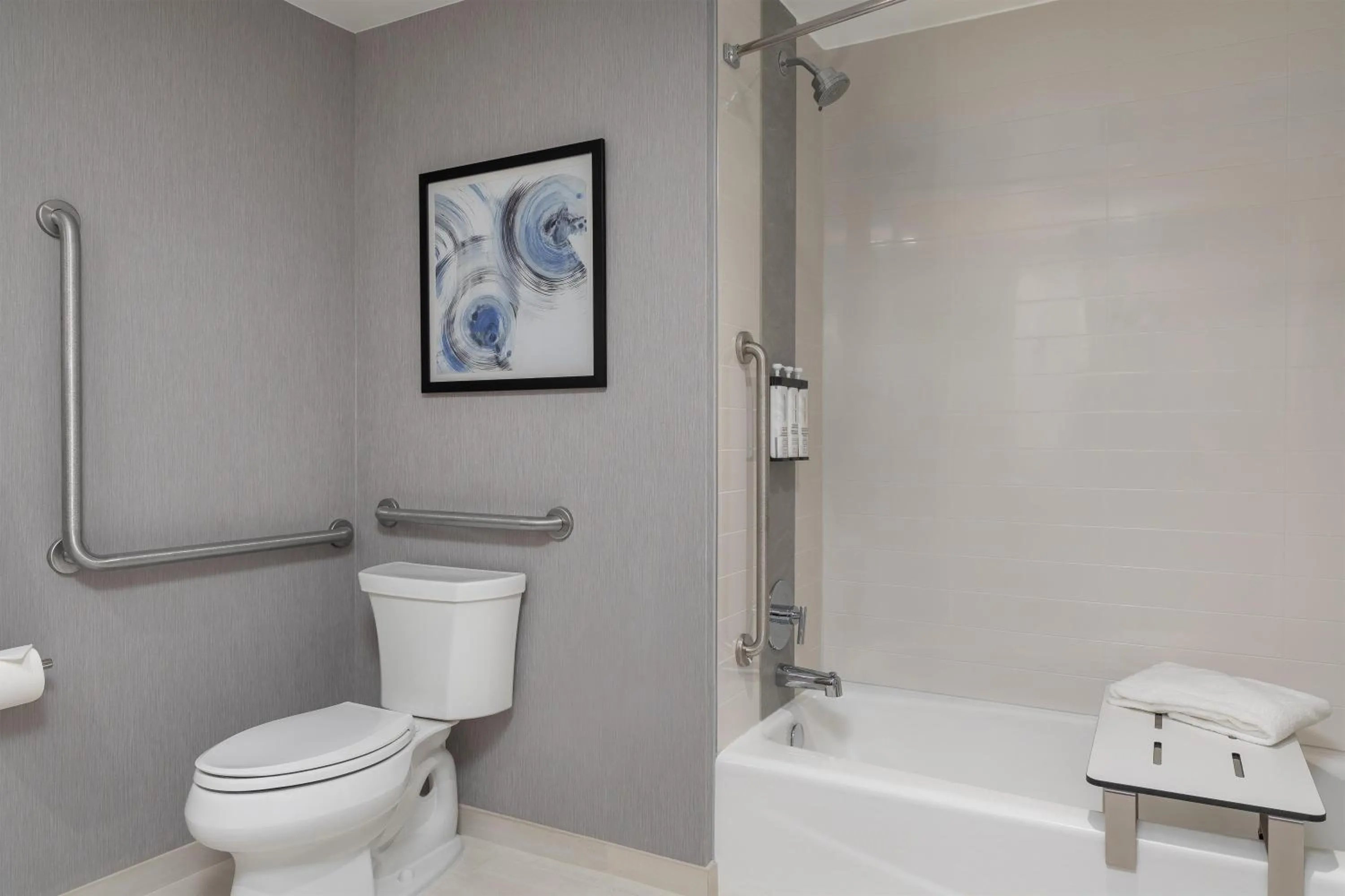 Bathroom in Hyatt Place Toronto Airport