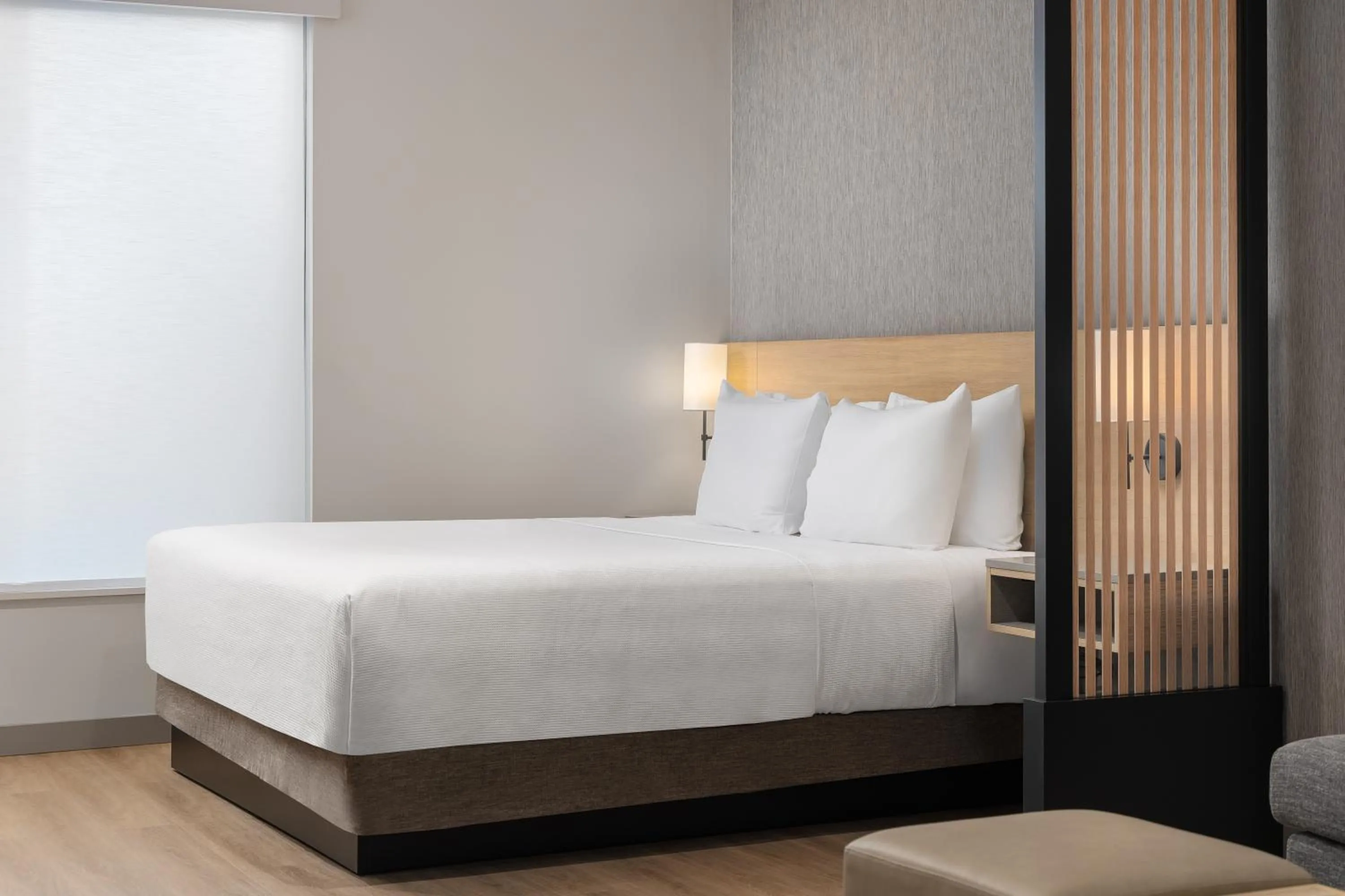 Bed in Hyatt Place Toronto Airport