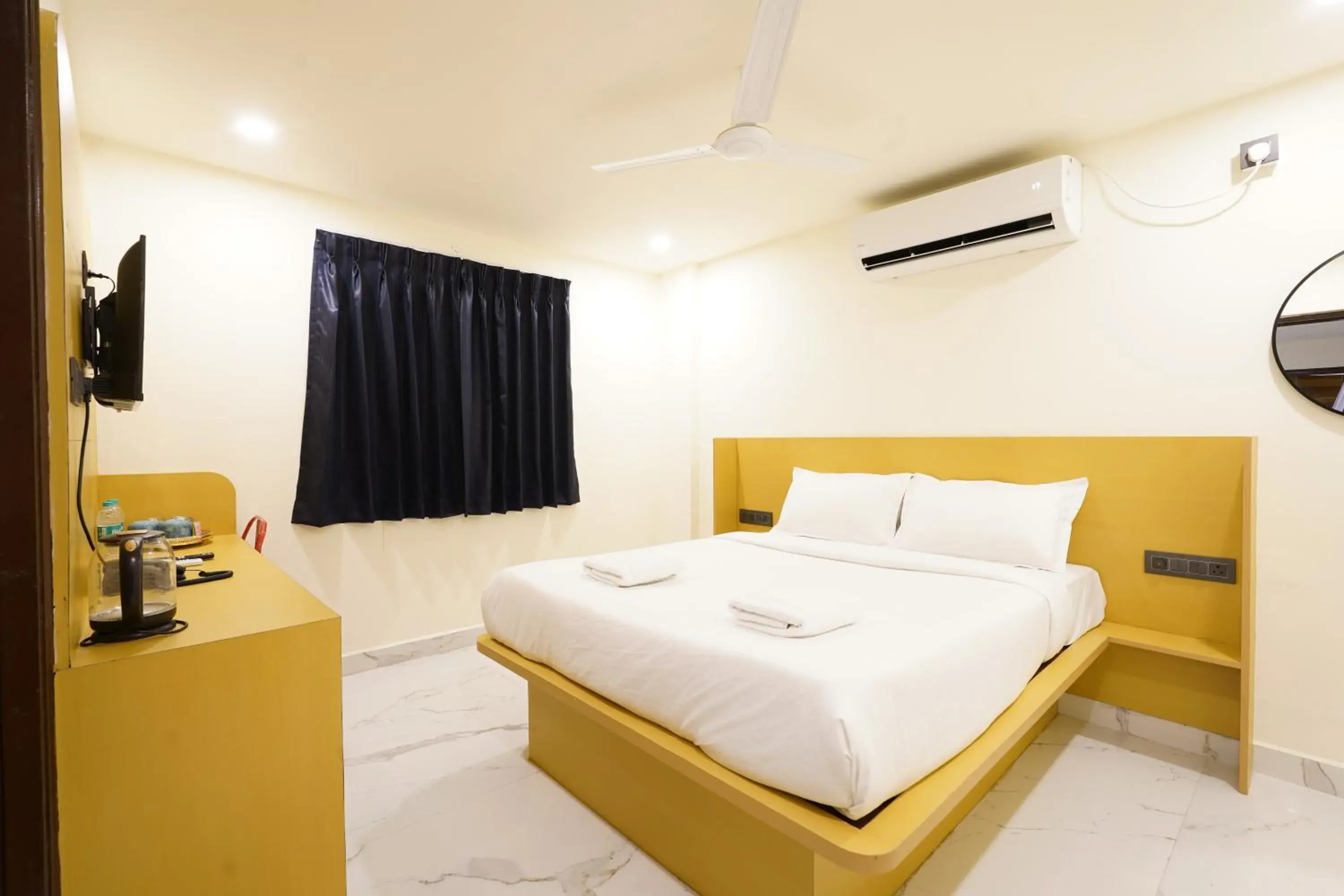 Deluxe Room in Stayz Royale Hyderabad - Near LB Nagar Metro Deluxe Room in Stayz Royale Hyderabad - Near LB Nagar Metro