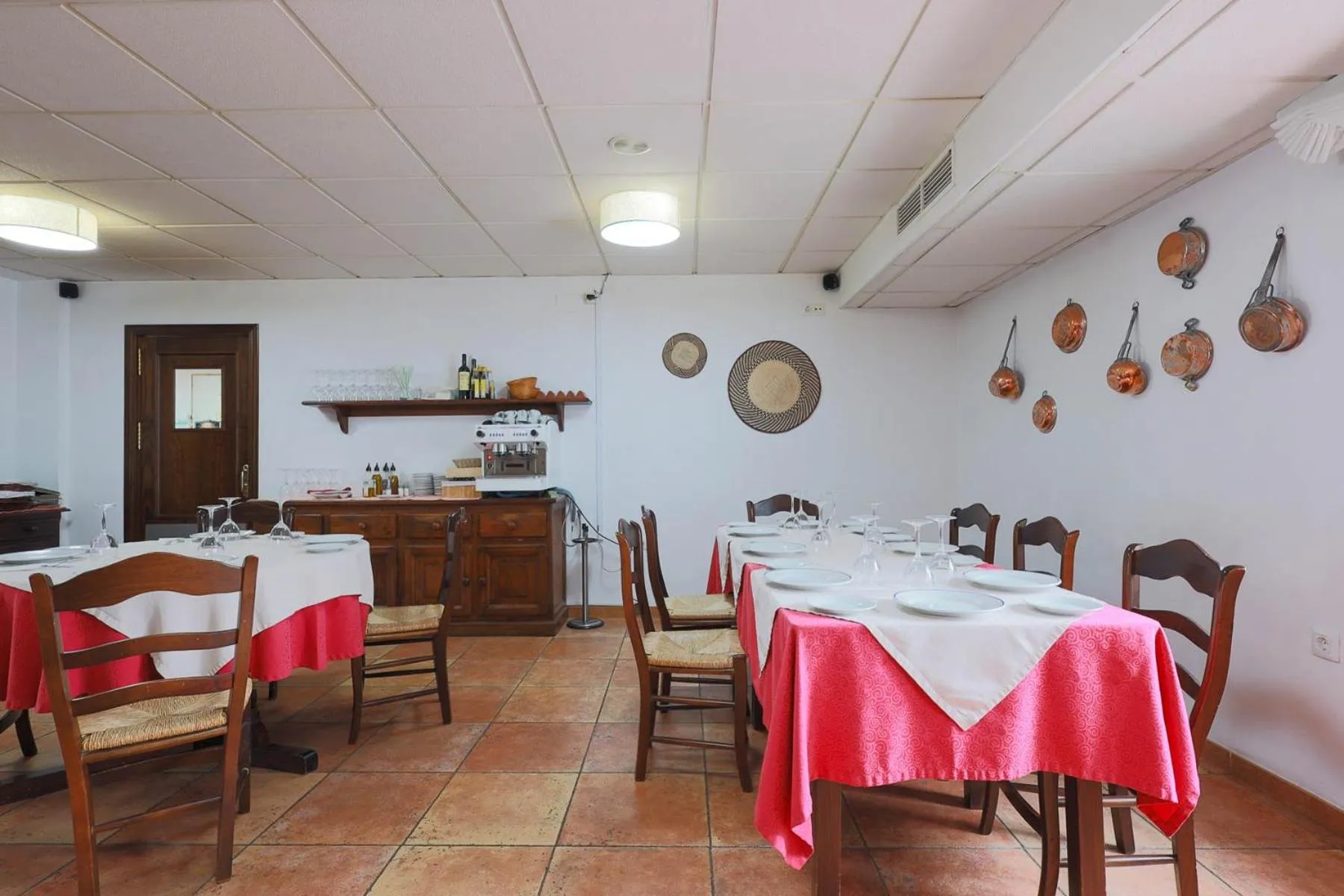 Restaurant/places to eat in Hotel Tugasa Sierra y Cal