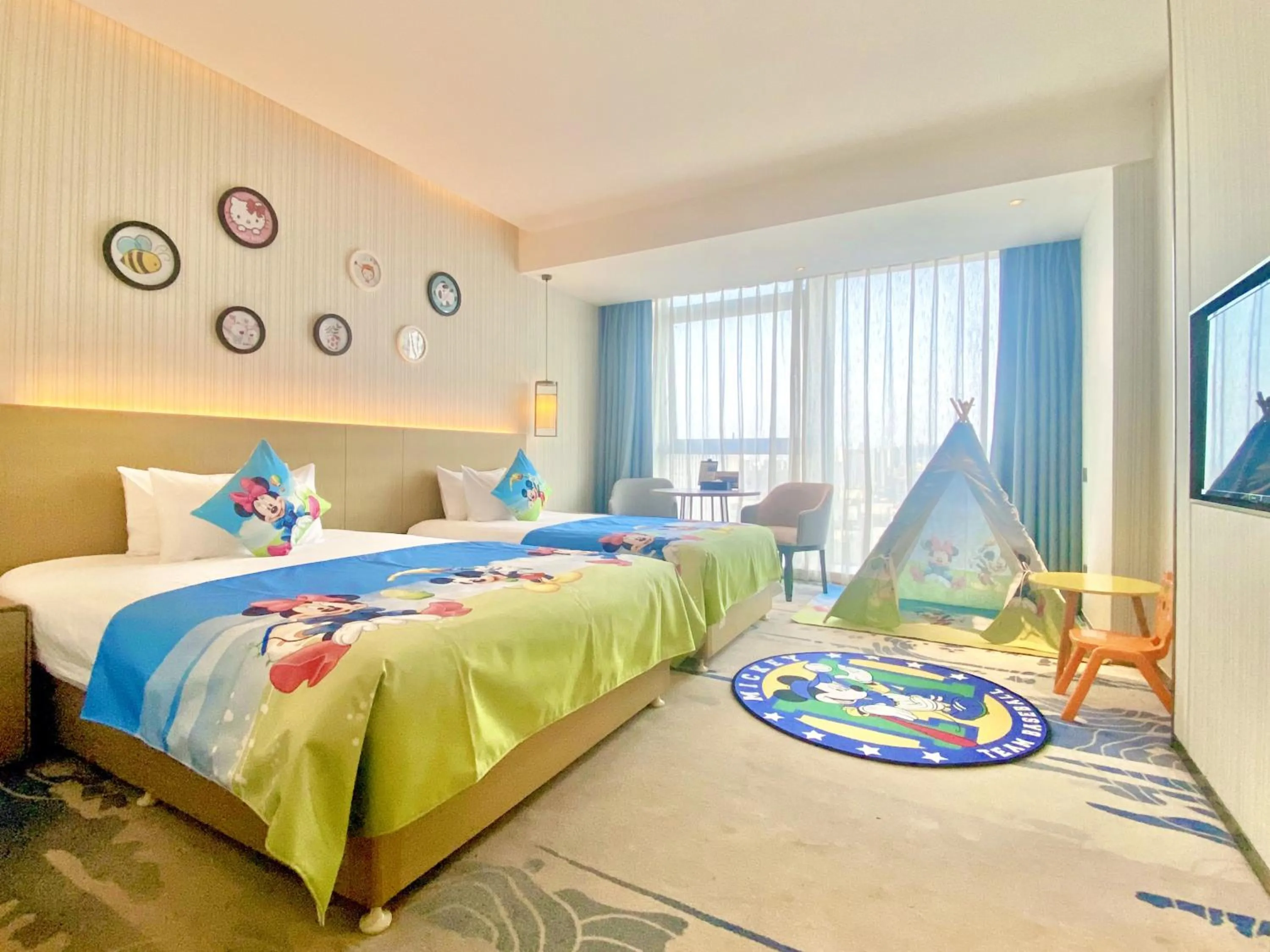 Photo of the whole room, Bed in Zhonghao International Hotel