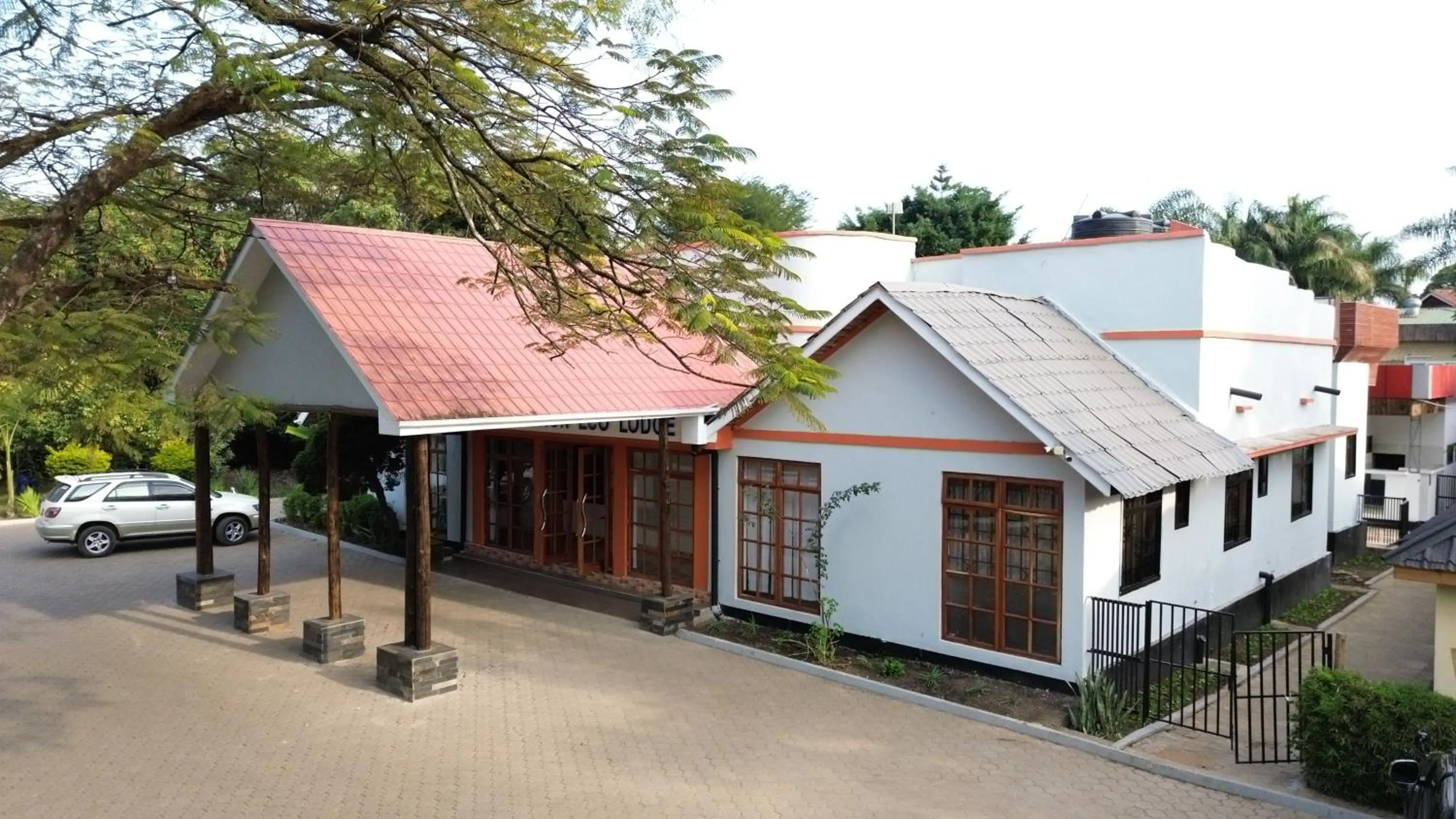 Blue Junction Eco Lodge