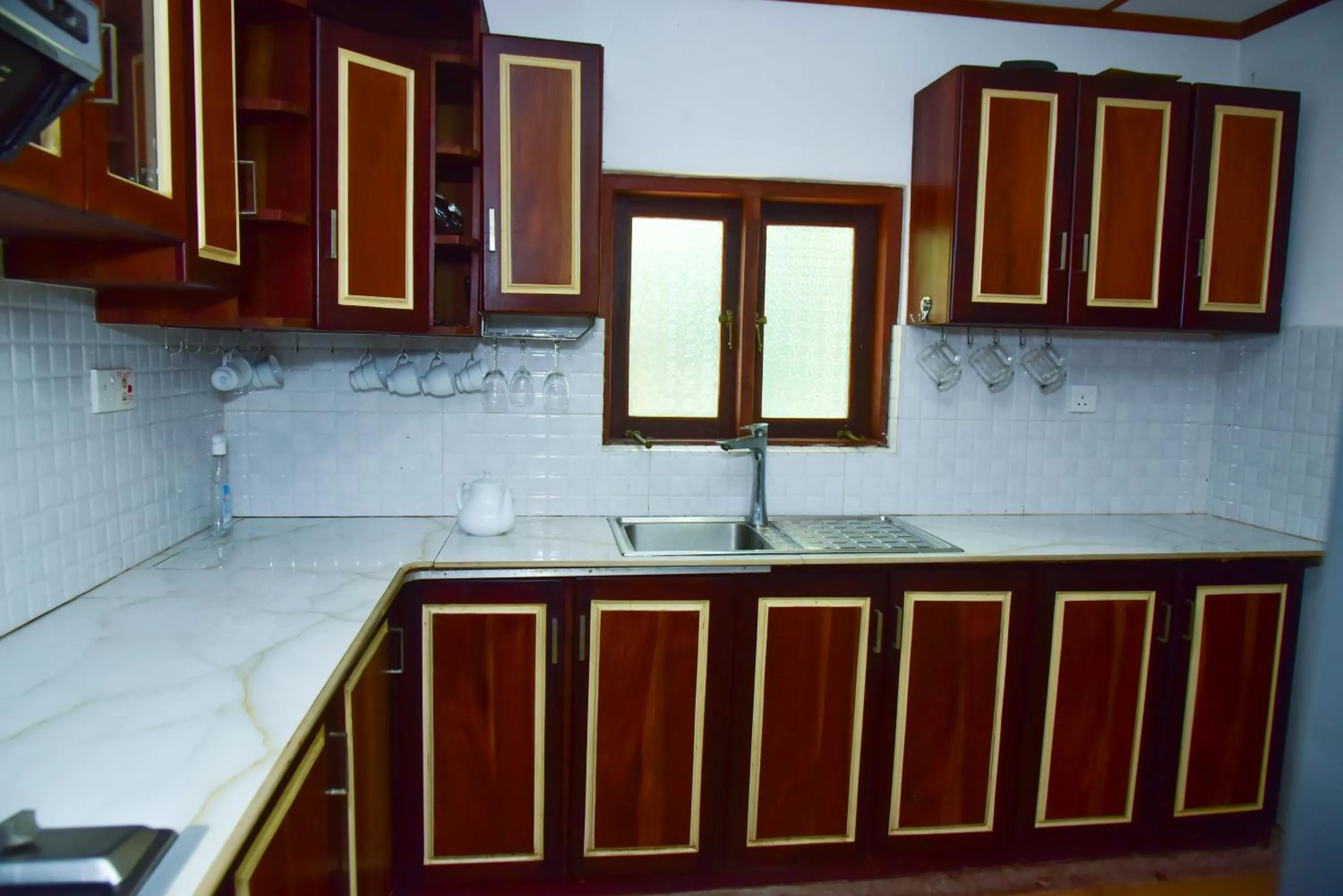 Kitchen or kitchenette in Villa Thotiya