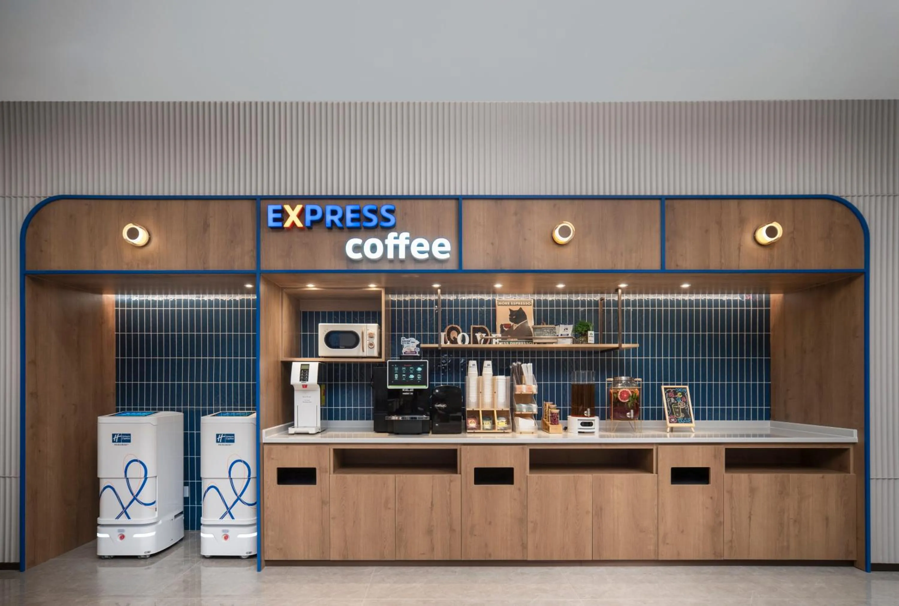 Property building in Holiday Inn Express Qingdao Downtown by IHG