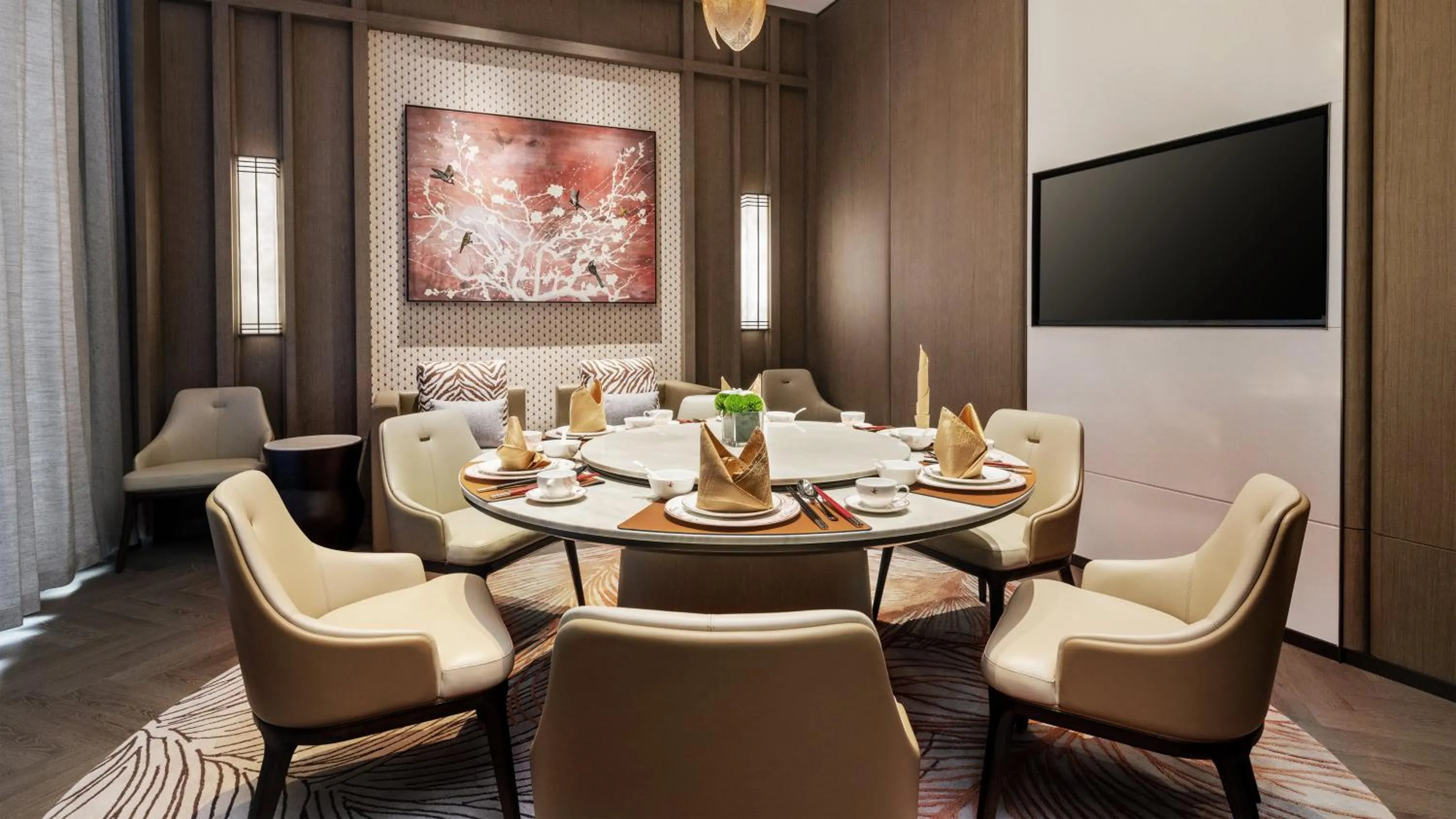 Restaurant/places to eat in Crowne Plaza Weihai Binhai by IHG