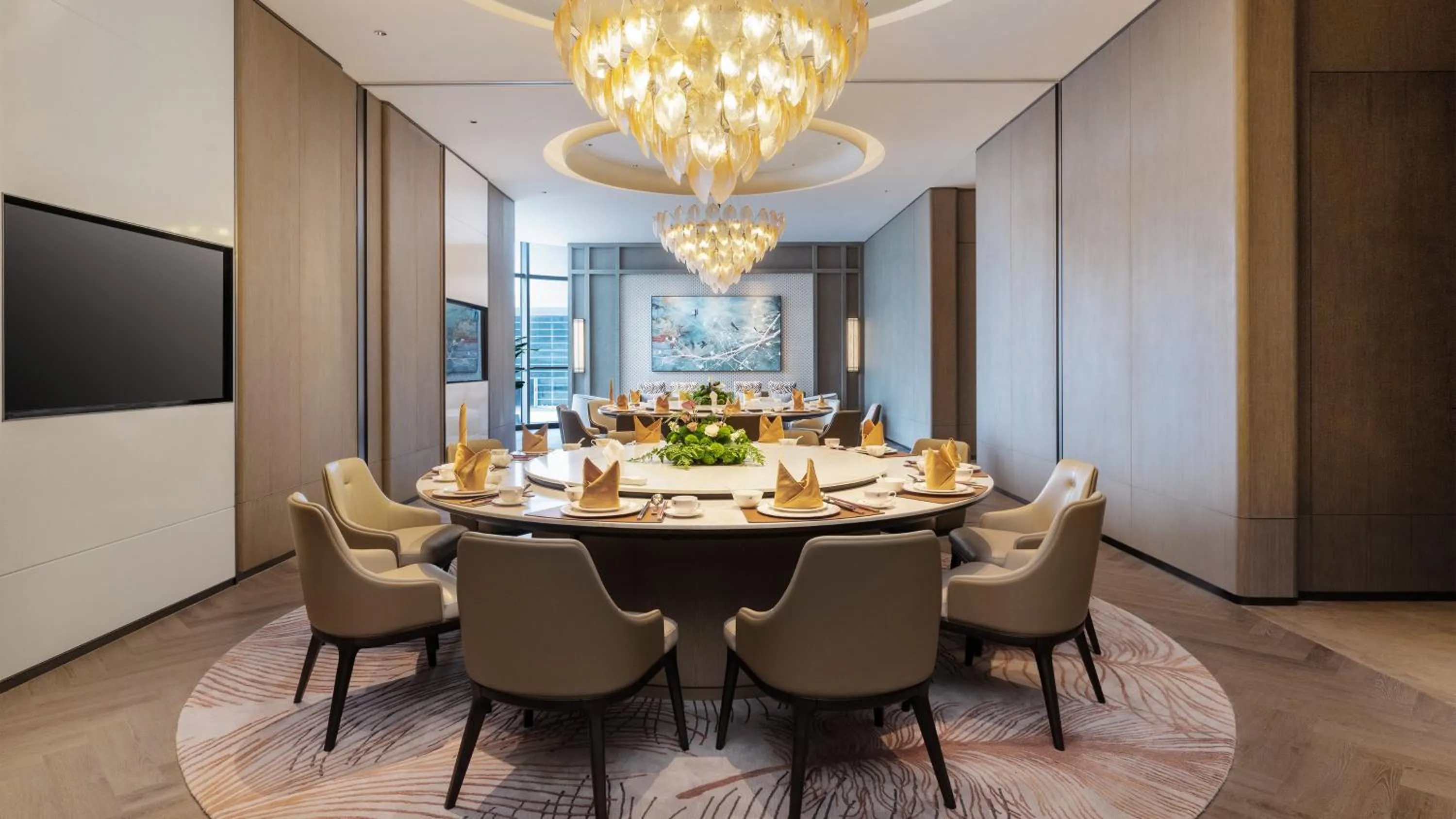 Restaurant/places to eat in Crowne Plaza Weihai Binhai by IHG