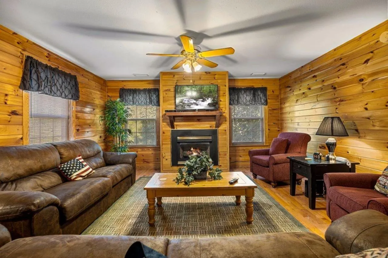 Poplar Point Condo Unit 12A