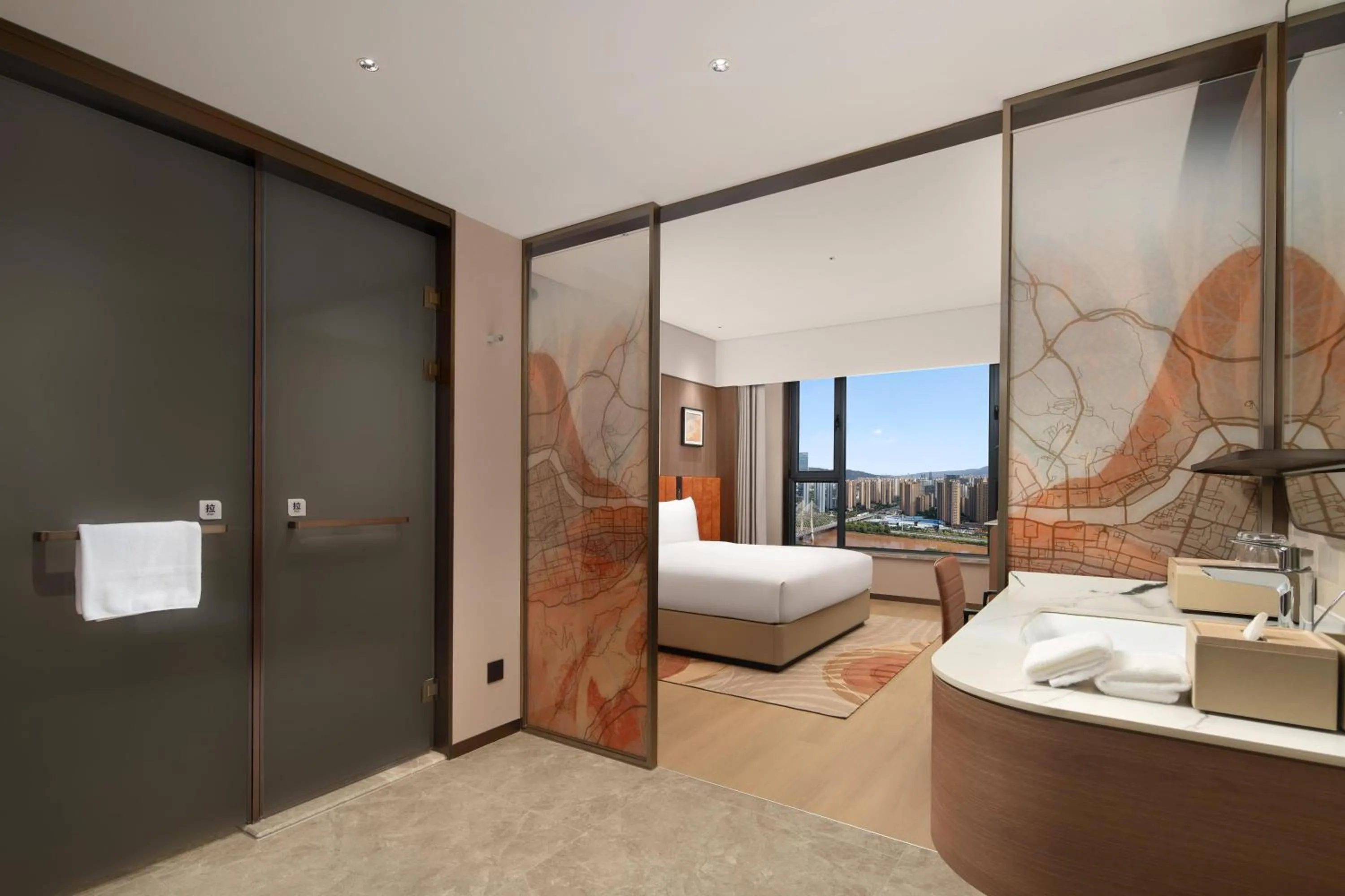 Bathroom, Bed in Hilton Garden Inn Lanzhou Anning