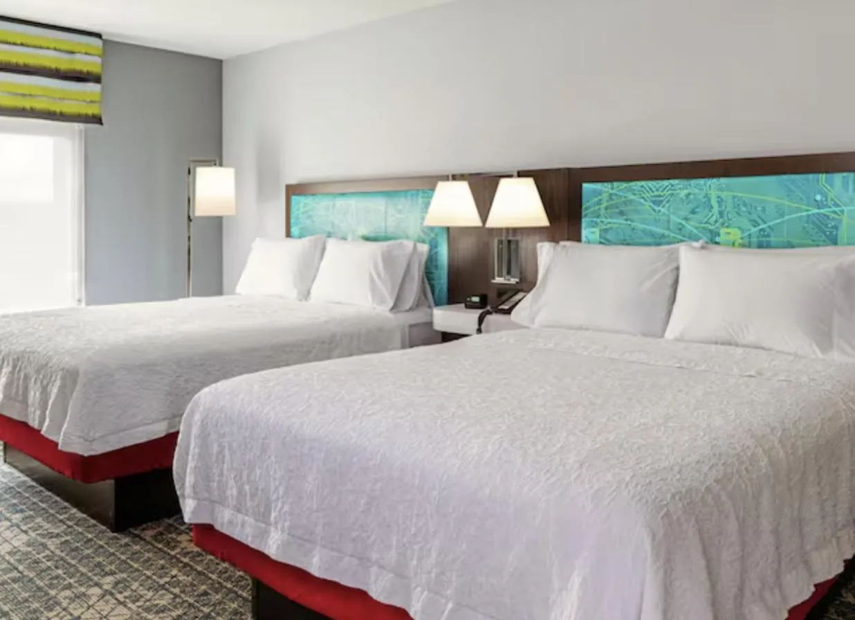 Queen Room with Two Queen Beds and Bath Tub - Mobility Access in Hampton Inn By Hilton Richmond Chester, VA