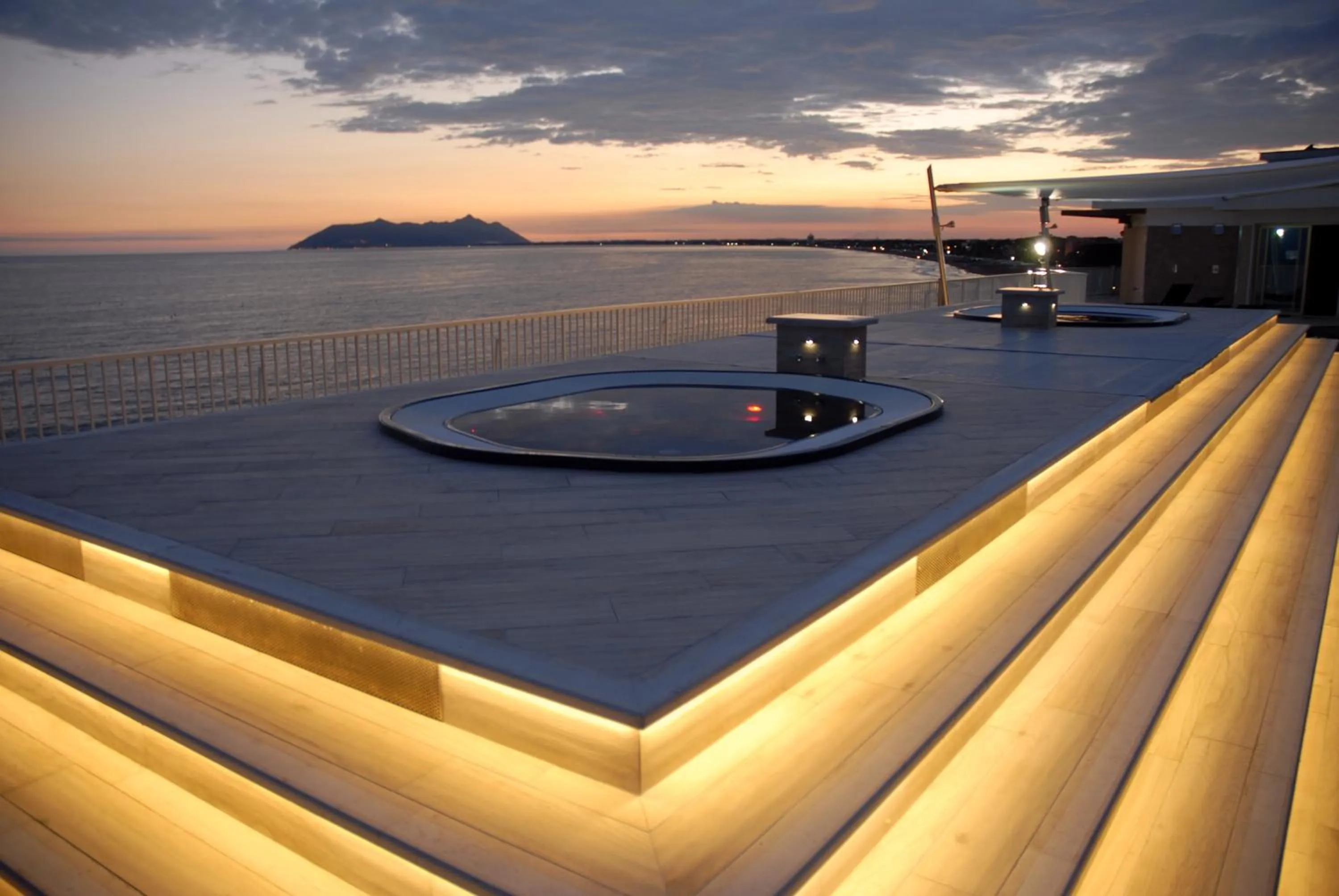 Hot Tub in Grand Hotel L'Approdo