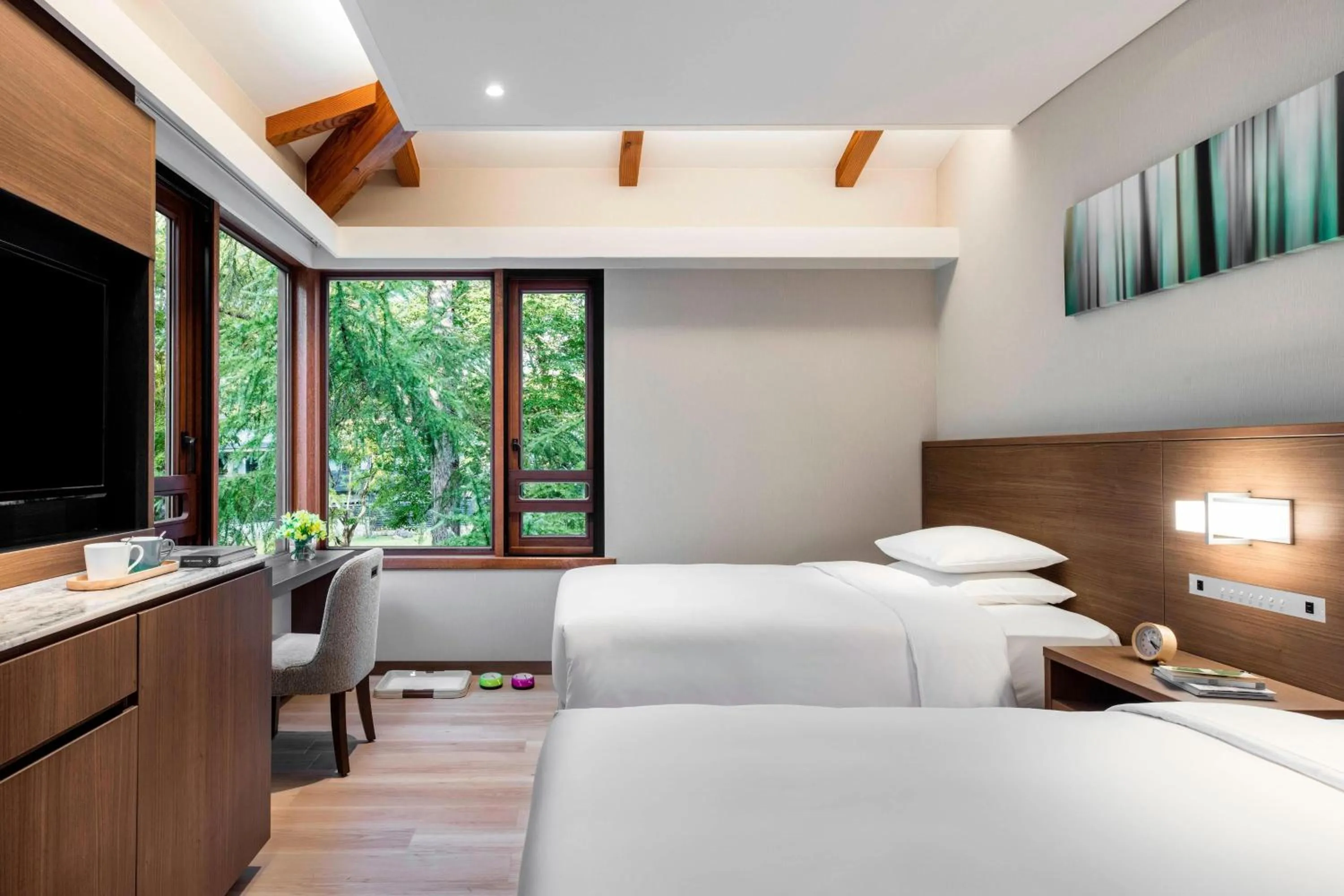 Photo of the whole room, Bed in Karuizawa Marriott Hotel