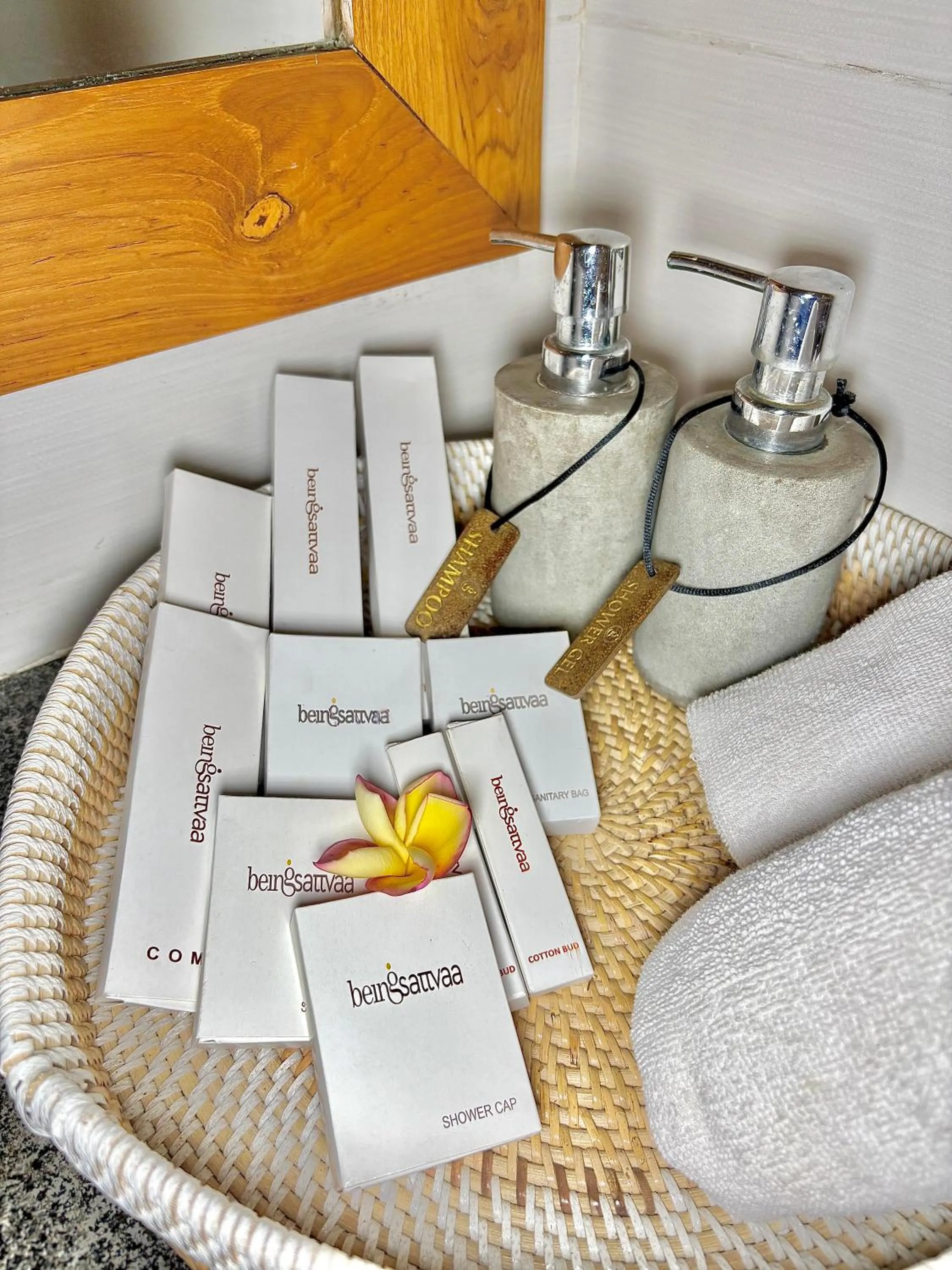 Bathroom in Kamayu Ubud by Puri Signatures