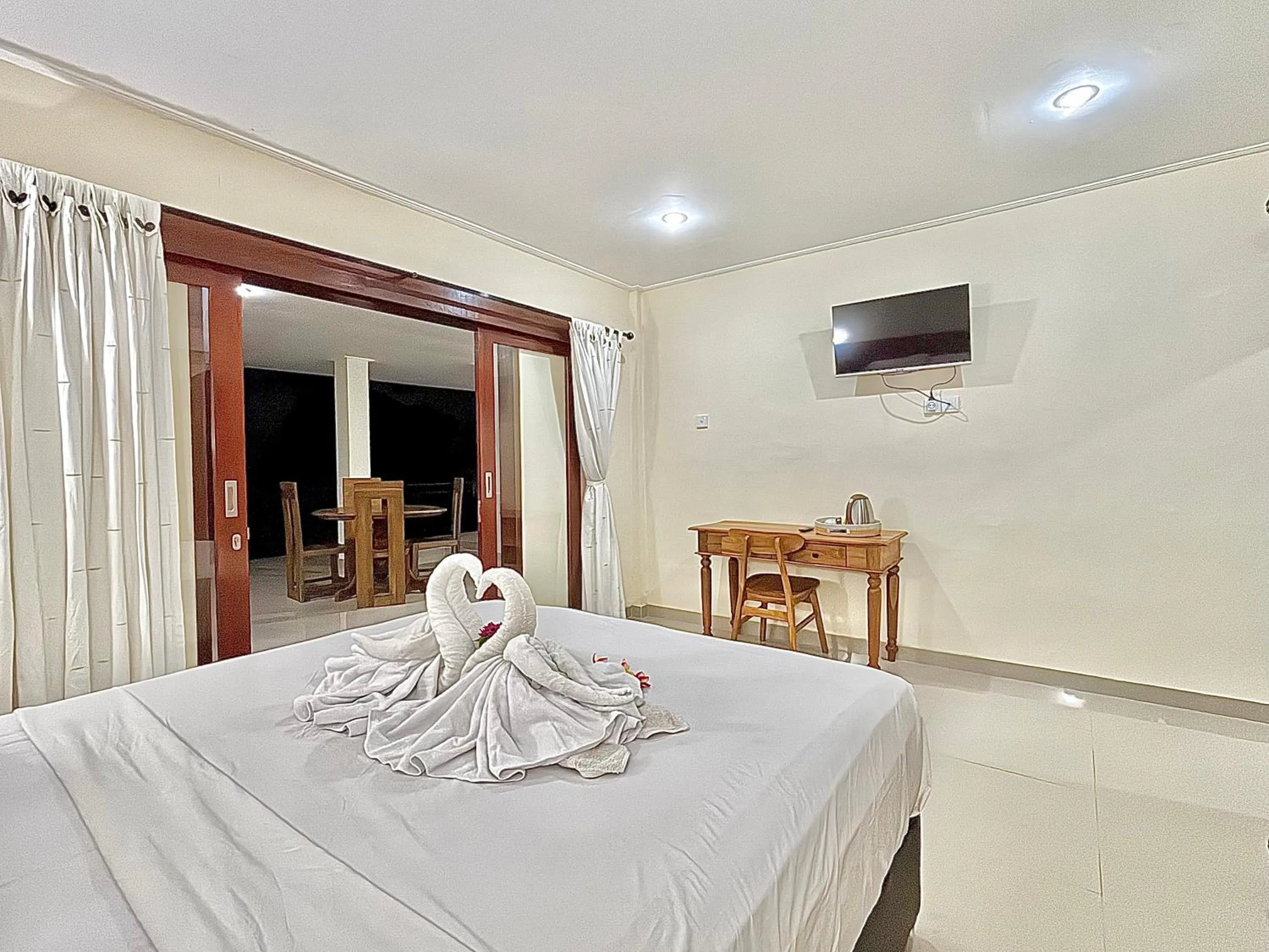 Bedroom, Bed in Kamayu Ubud by Puri Signatures