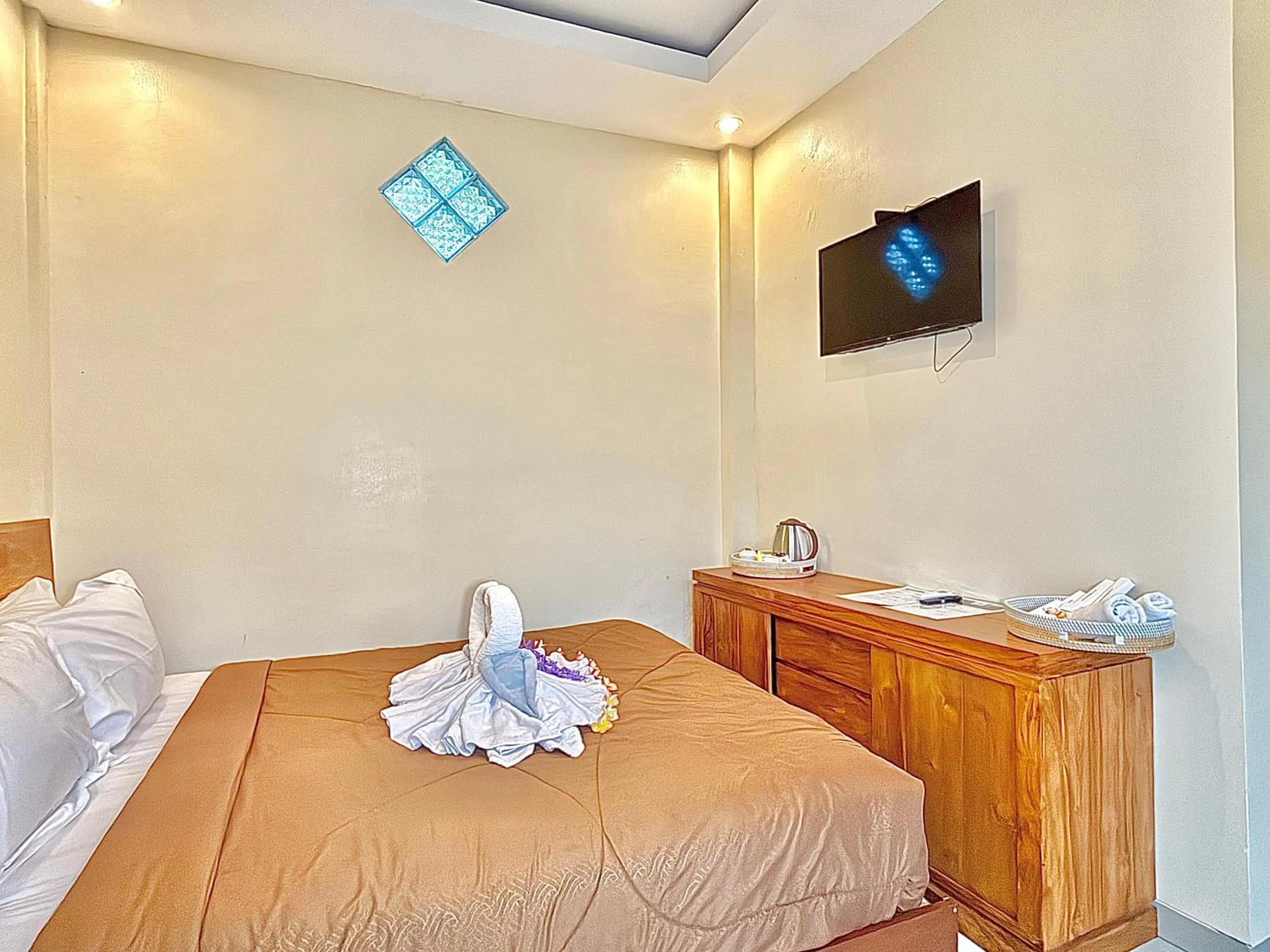 Bed in Kamayu Ubud by Puri Signatures