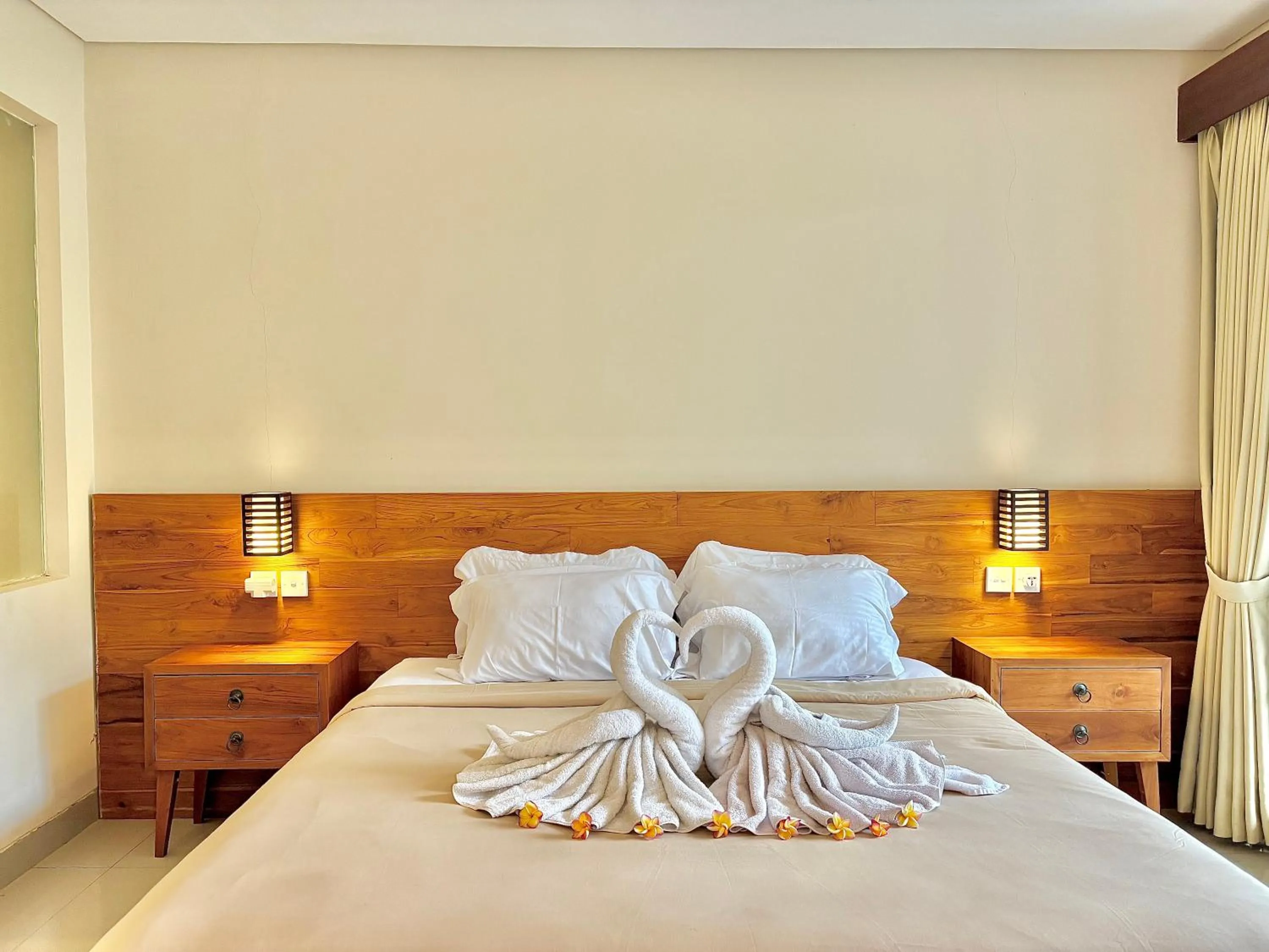 Bed in Kamayu Ubud by Puri Signatures