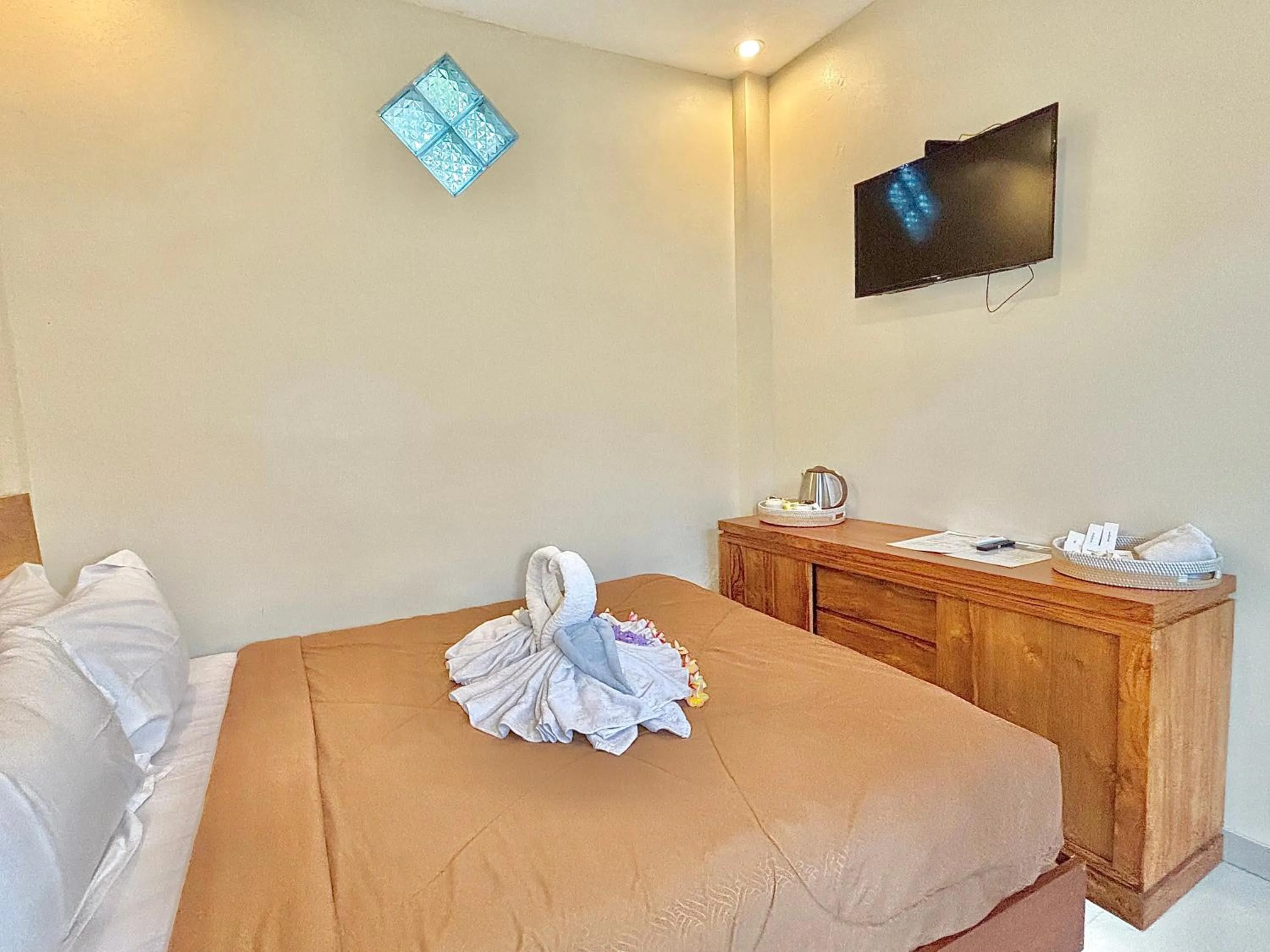 Bed in Kamayu Ubud by Puri Signatures