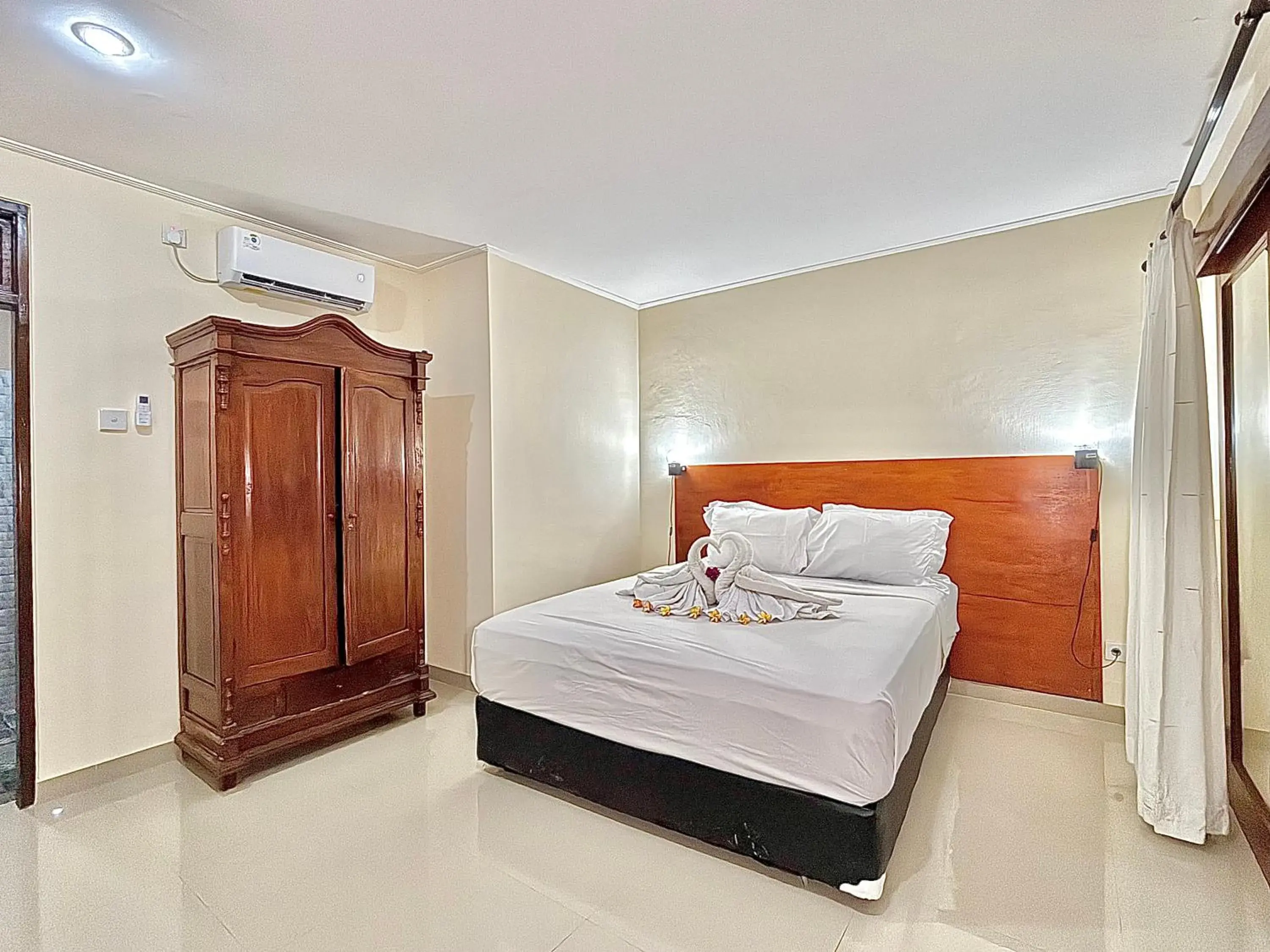 Superior Double Room in Kamayu Ubud by Puri Signatures Superior Double Room in Kamayu Ubud by Puri Signatures