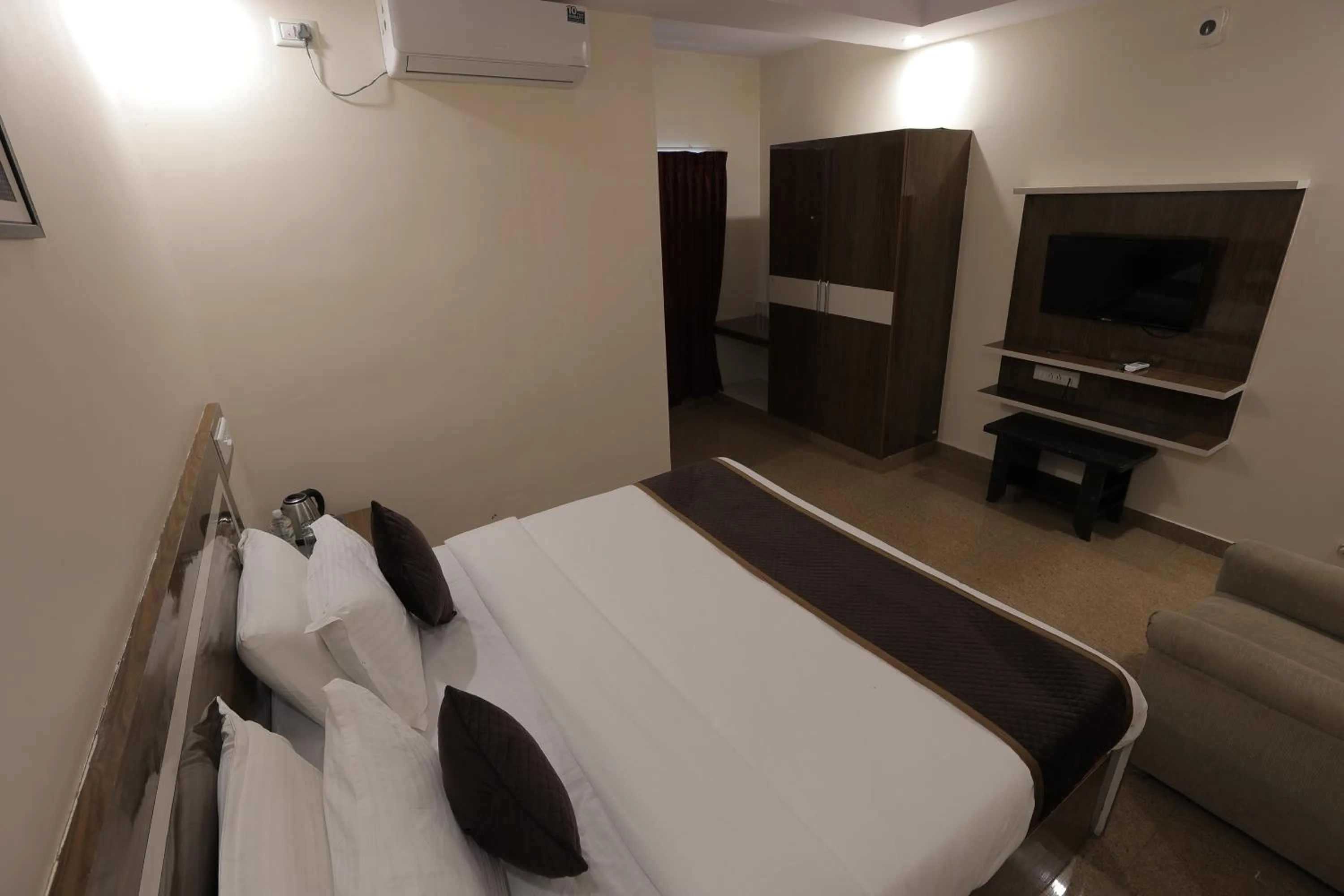 Bedroom in Hotel Parkview Inn