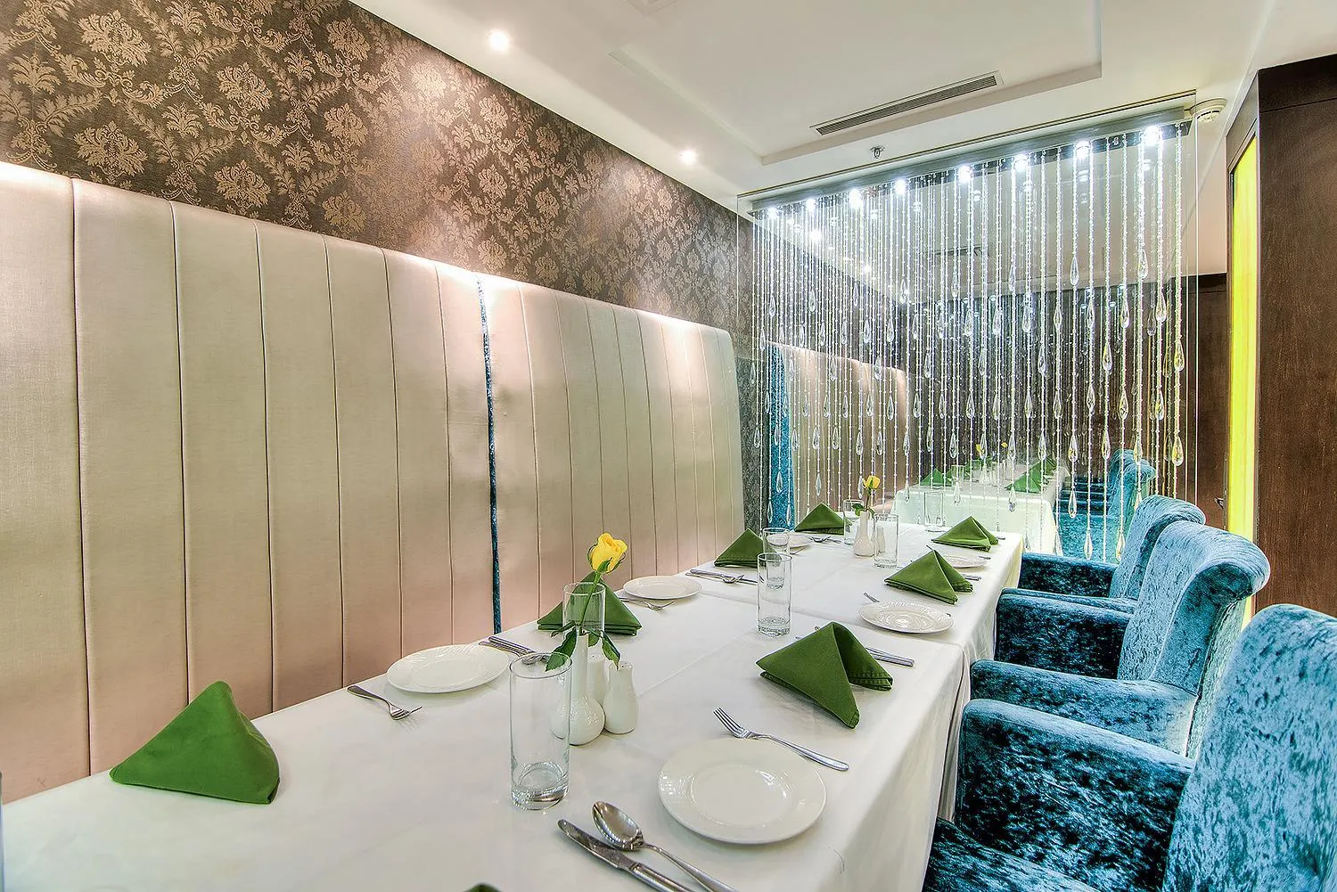 Restaurant/places to eat in Best Western Summerlea