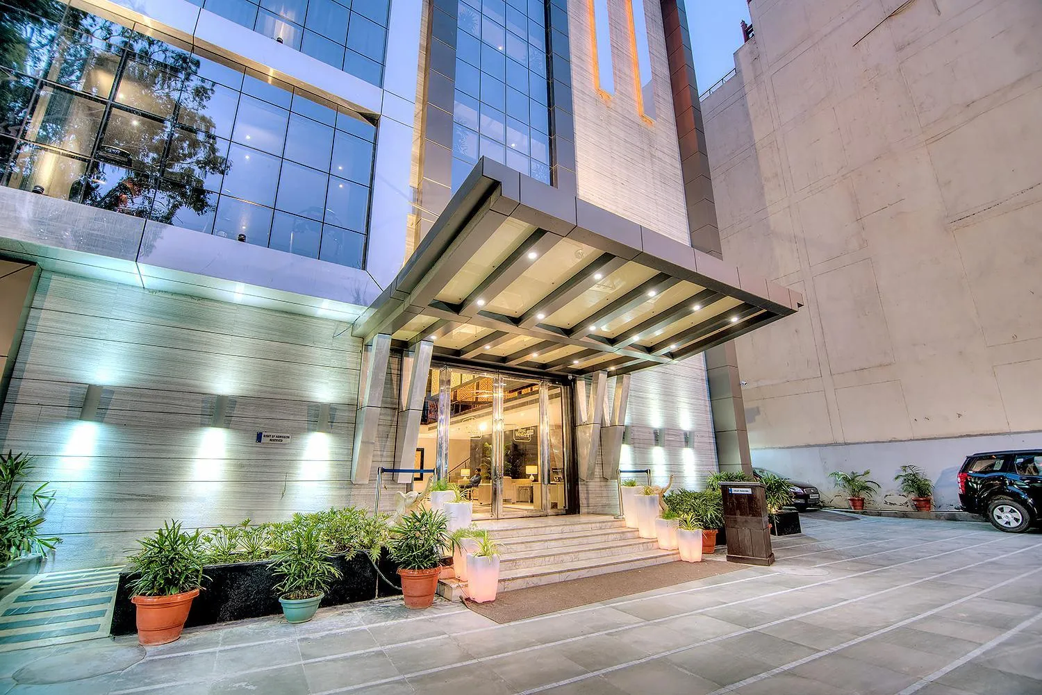 Facade/entrance in Best Western Summerlea