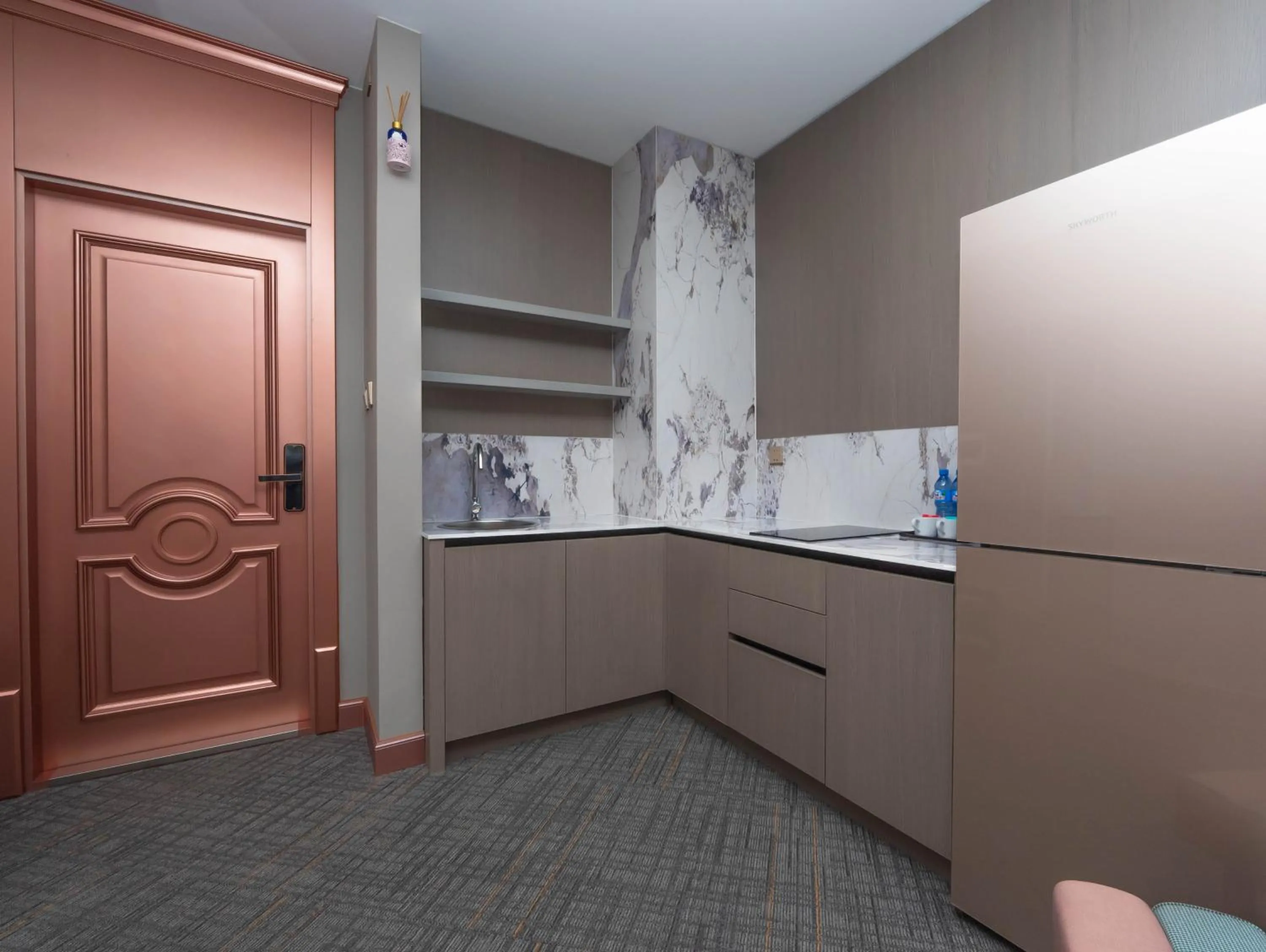 Kitchen or kitchenette in Amgun Hotel Ulaanbaatar