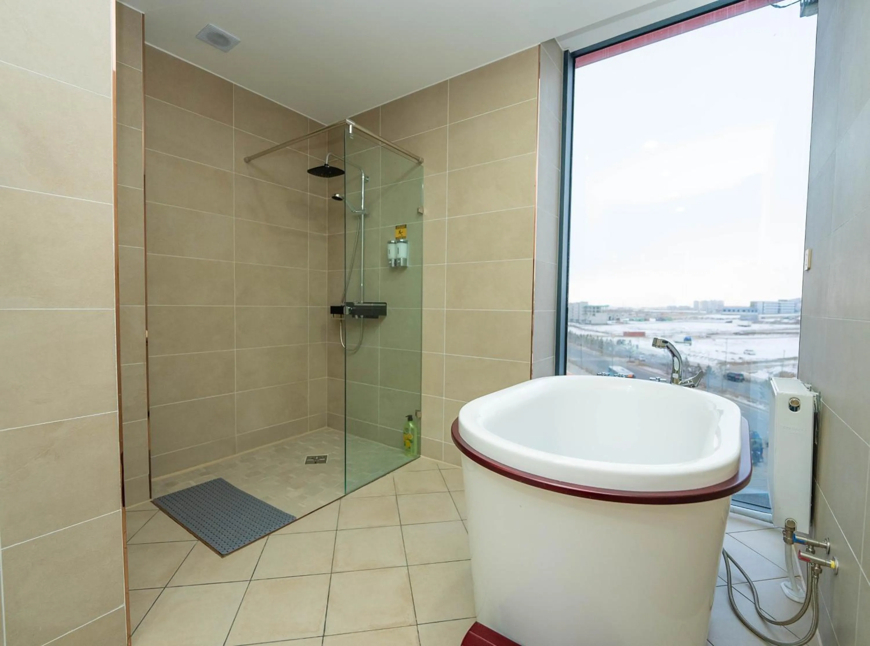 Shower in Amgun Hotel Ulaanbaatar
