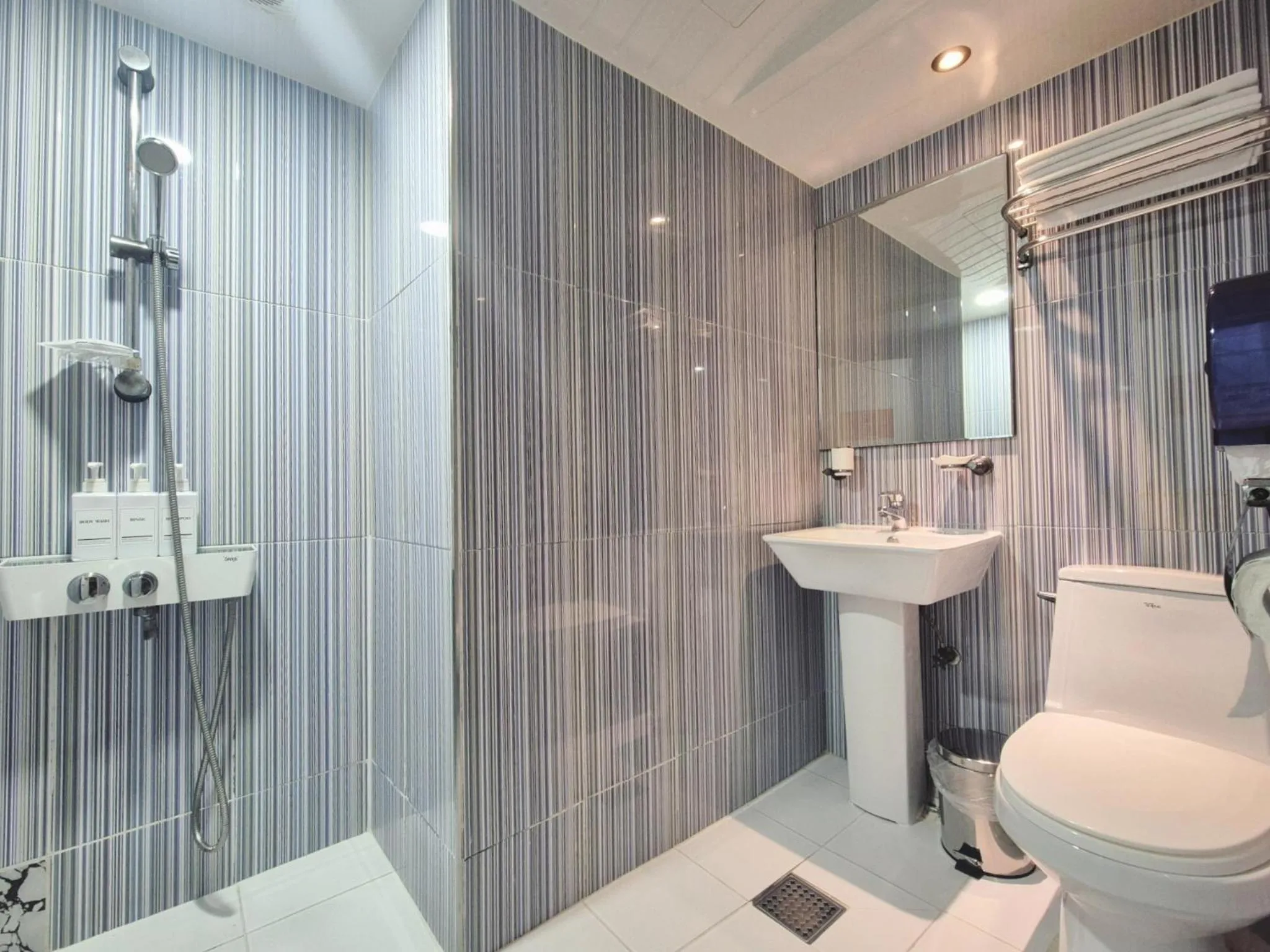 Toilet in AnOn Hostel Seongsu-Konkuk