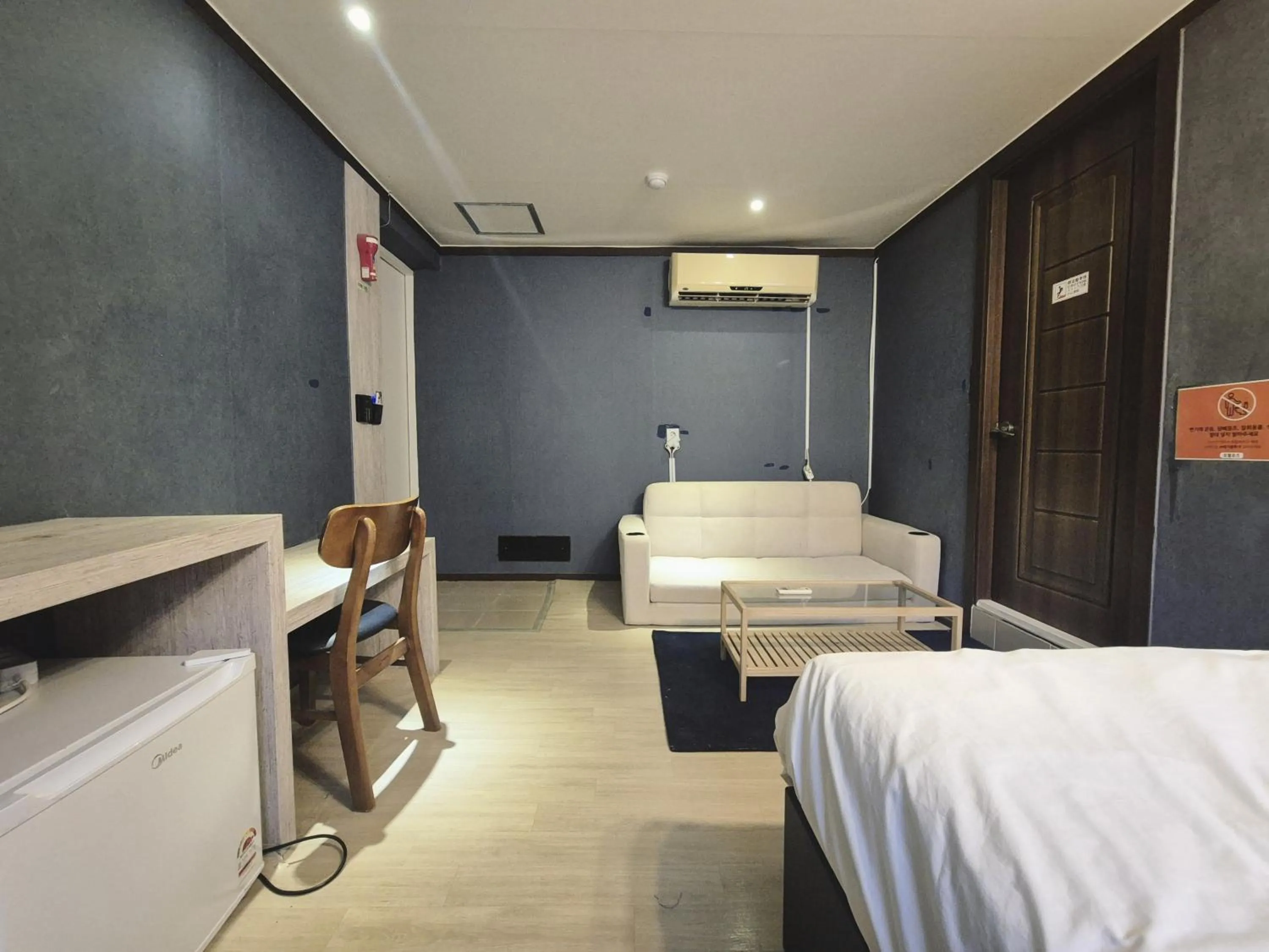 Photo of the whole room, Bed in AnOn Hostel Seongsu-Konkuk