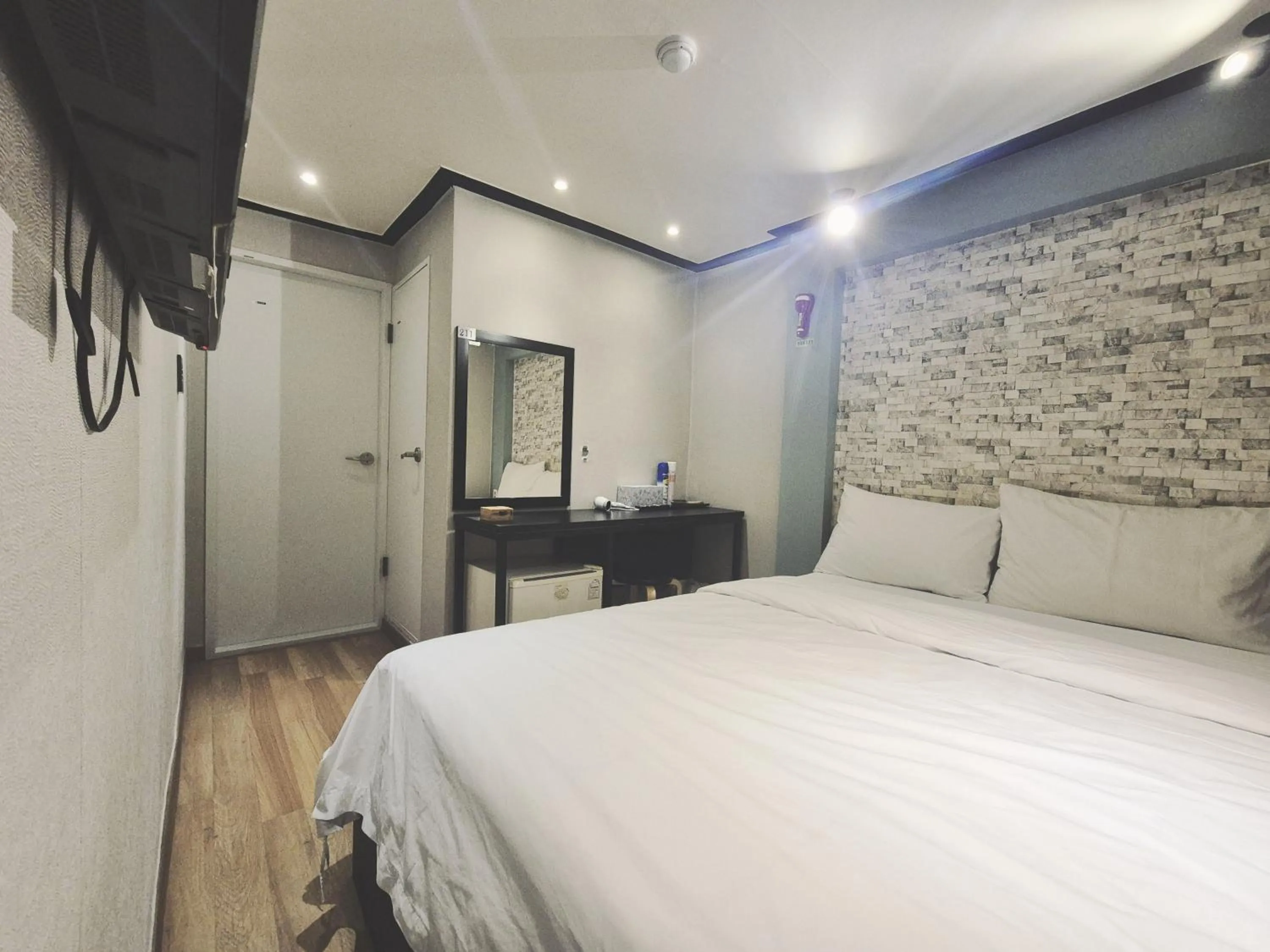 Photo of the whole room, Bed in AnOn Hostel Seongsu-Konkuk