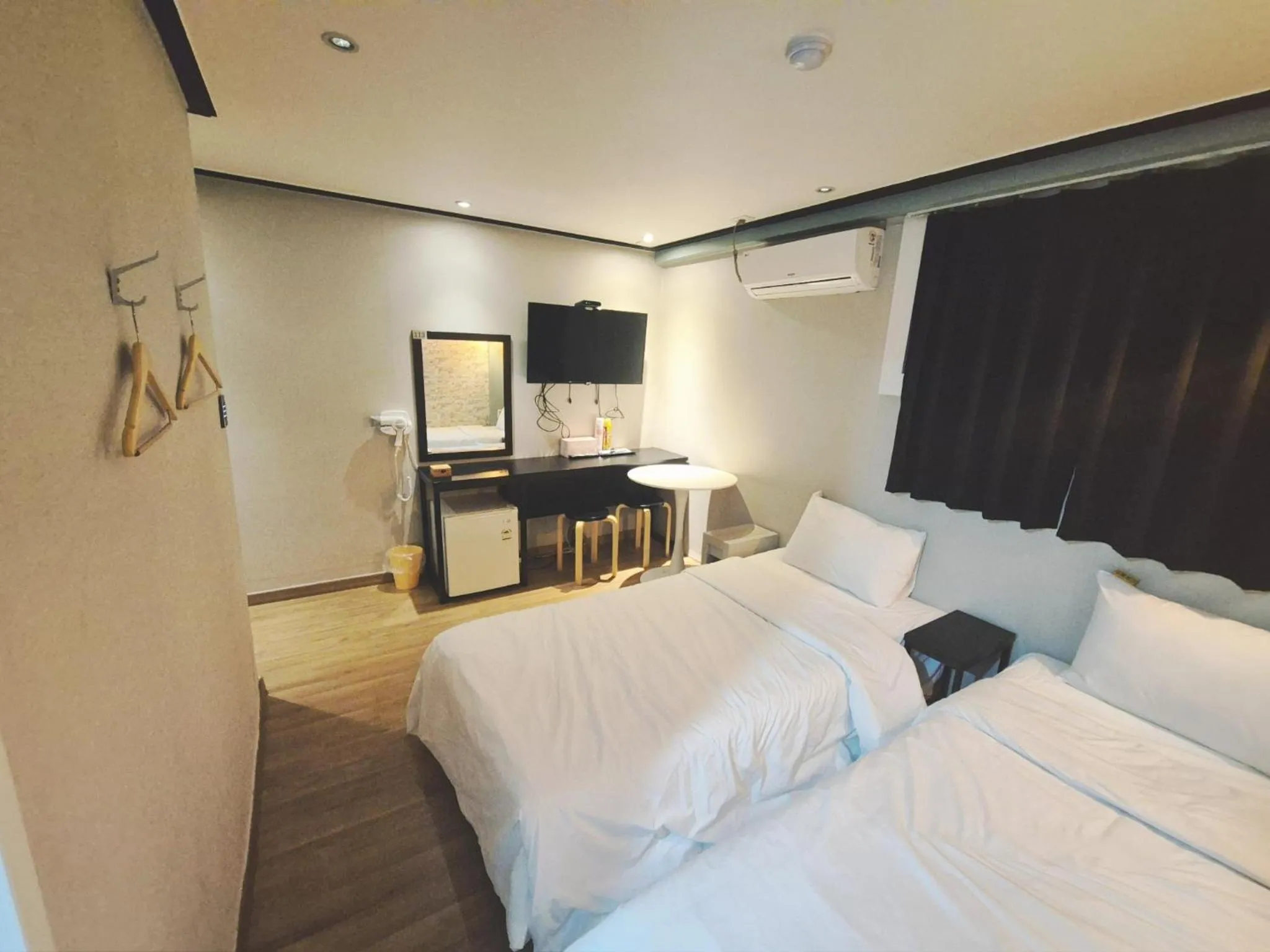 Photo of the whole room, Bed in AnOn Hostel Seongsu-Konkuk