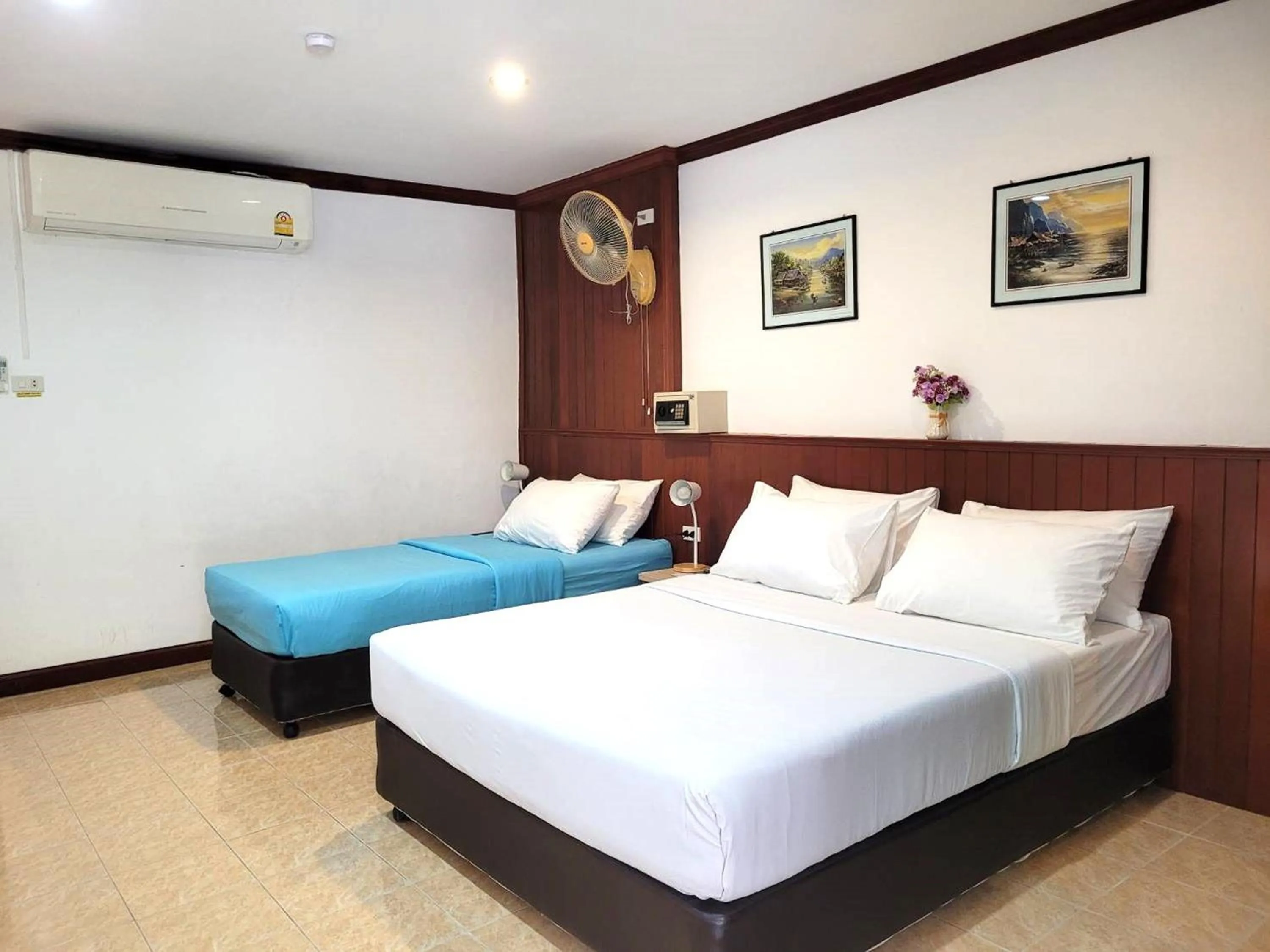 Bedroom, Bed in Rabbit Mansion Patong Hotel