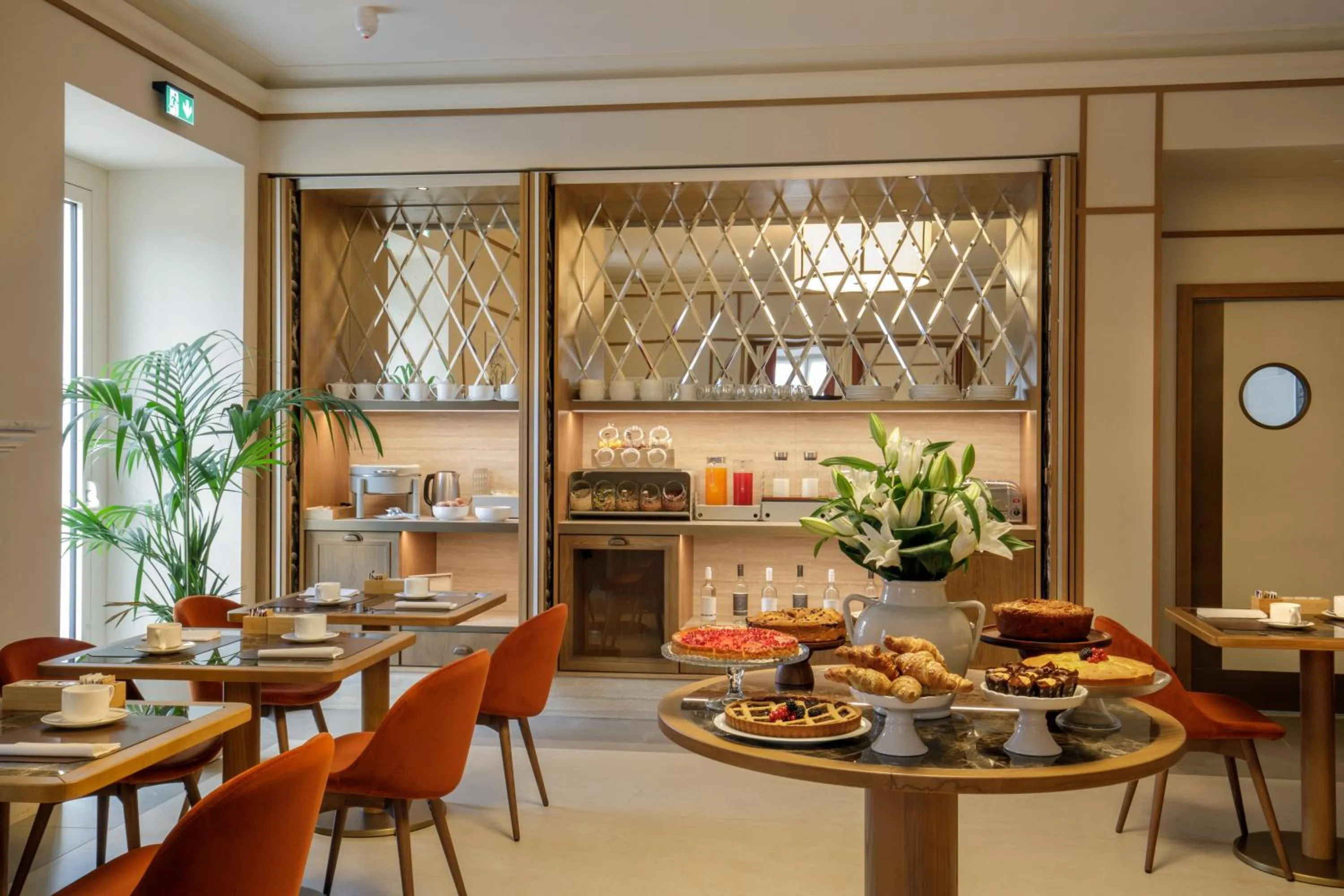 Restaurant/places to eat in Villa Miliani