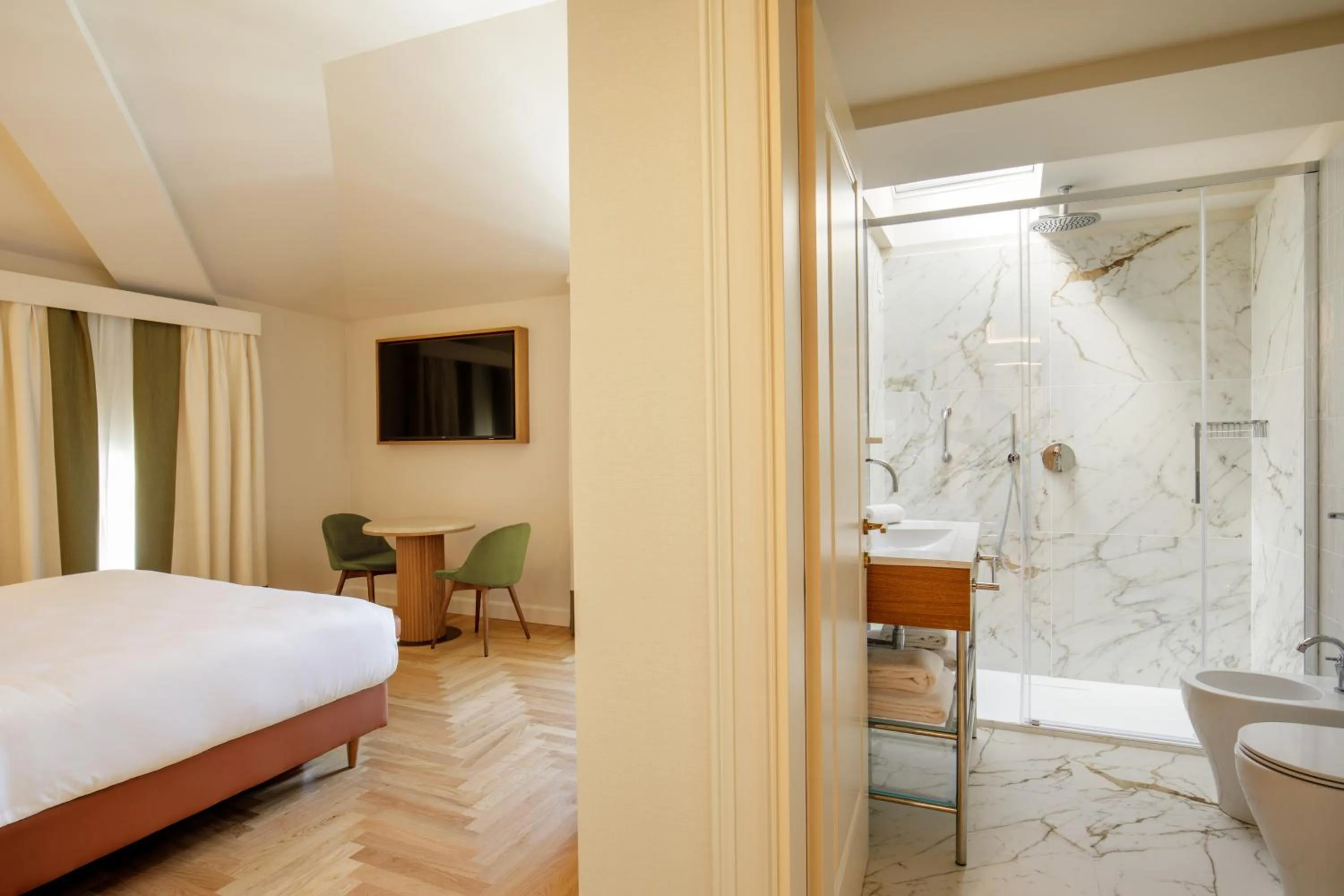 Photo of the whole room, Bed in Villa Miliani