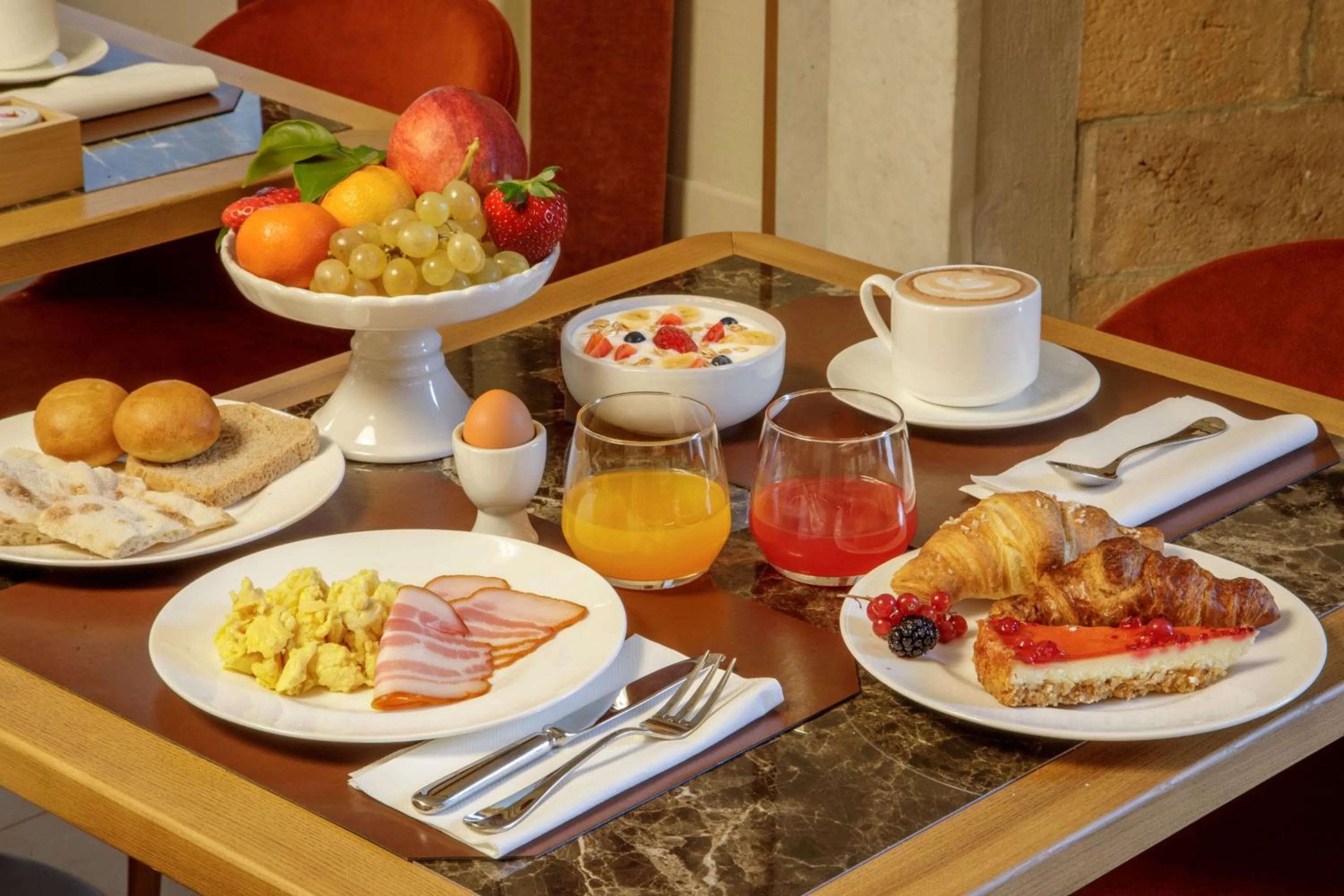 Restaurant/places to eat in Villa Miliani