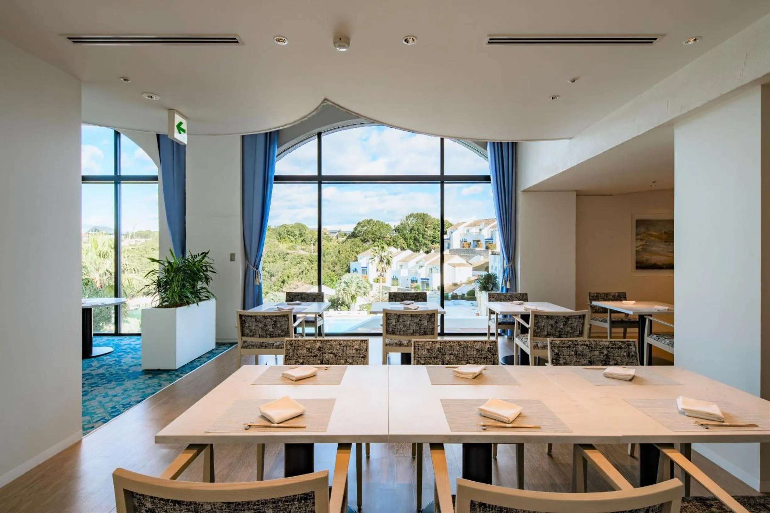 Restaurant/places to eat in Miyako Resort Shima Bayside Terrace