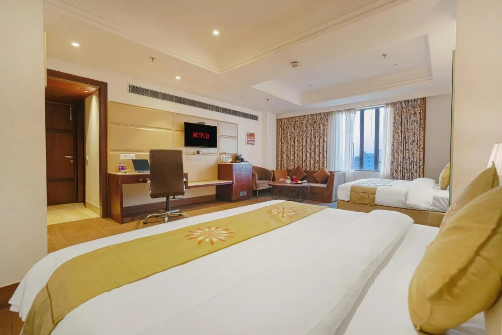 Bedroom, Bed in BluSalzz Select - City Centre, Amritsar