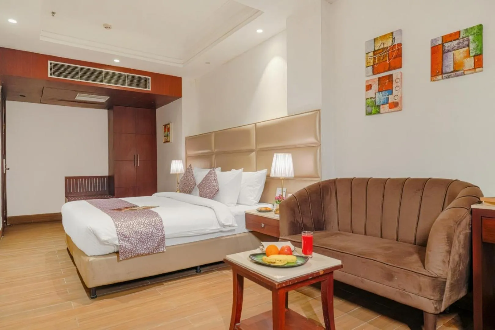 Bedroom, Bed in BluSalzz Select - City Centre, Amritsar