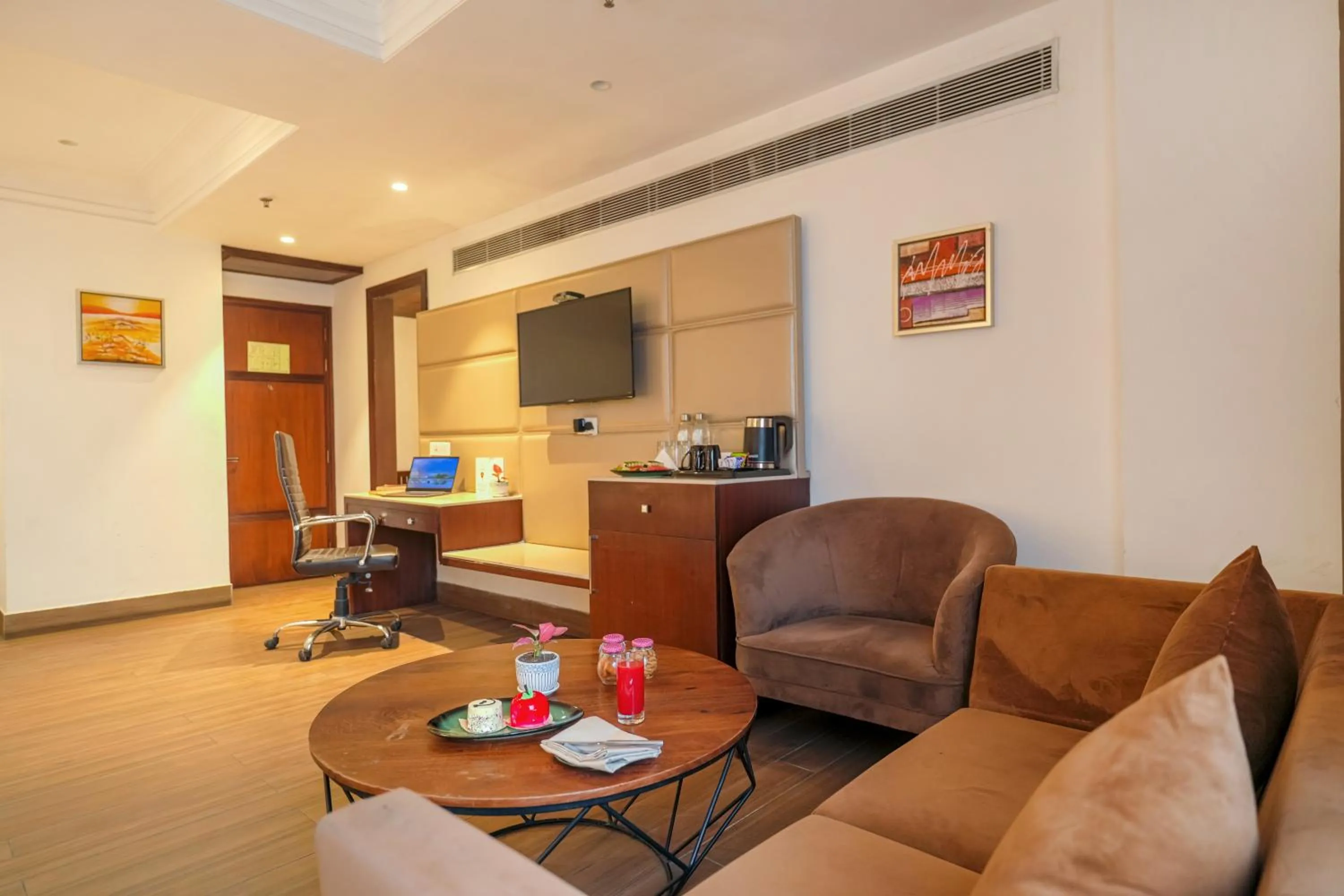 Seating area in BluSalzz Select - City Centre, Amritsar