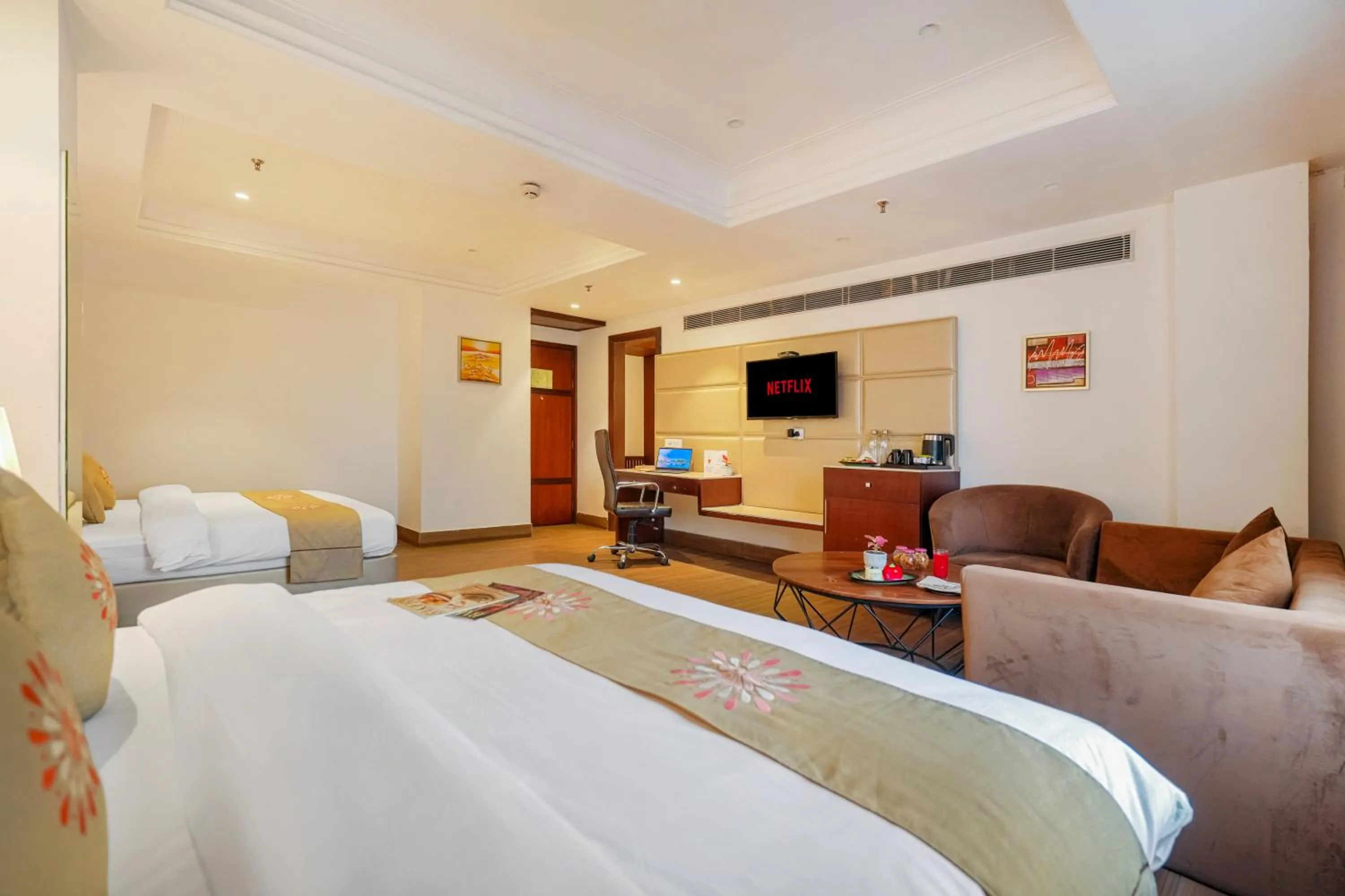 Bedroom, Bed in BluSalzz Select - City Centre, Amritsar