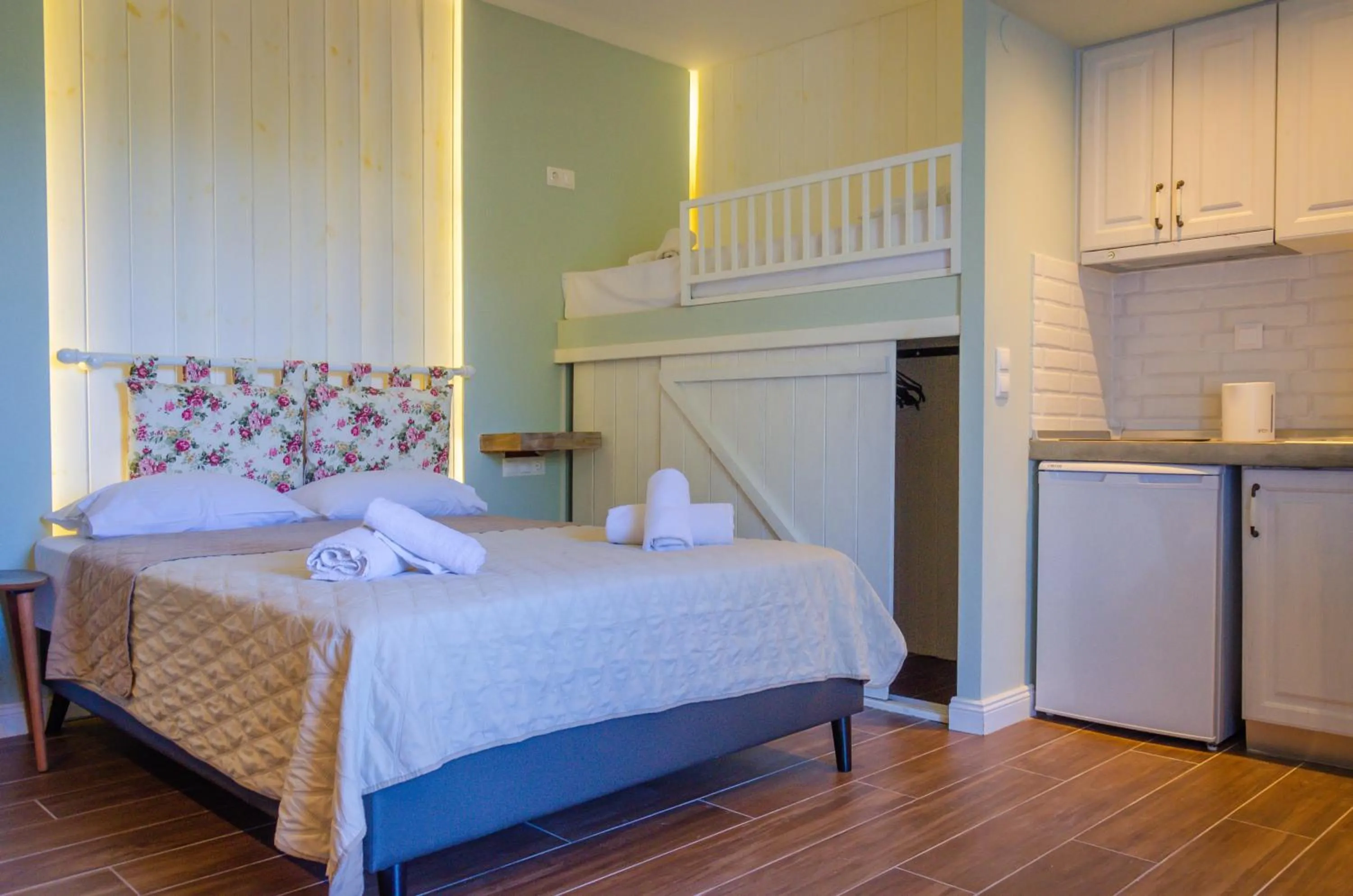 Photo of the whole room, Bed in Villa Eden
