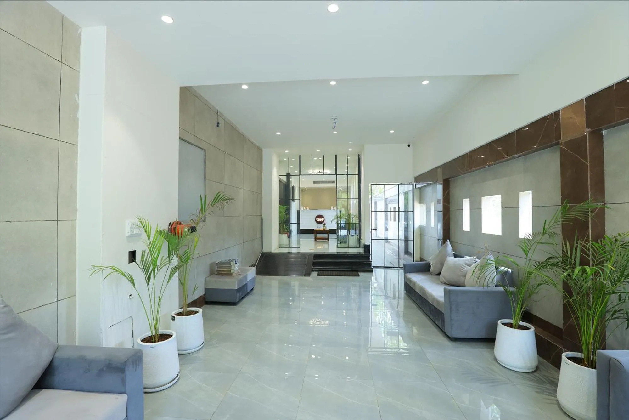 Lobby or reception in Hotel Apricot One - Udaipur