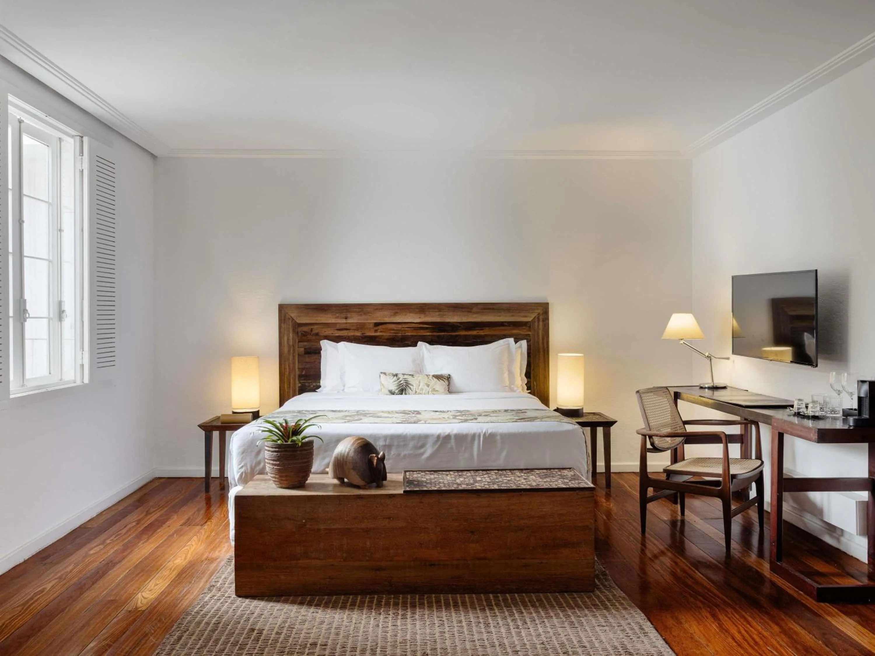 Bedroom, Bed in Santa Teresa Hotel Rio de Janeiro - MGallery Collection