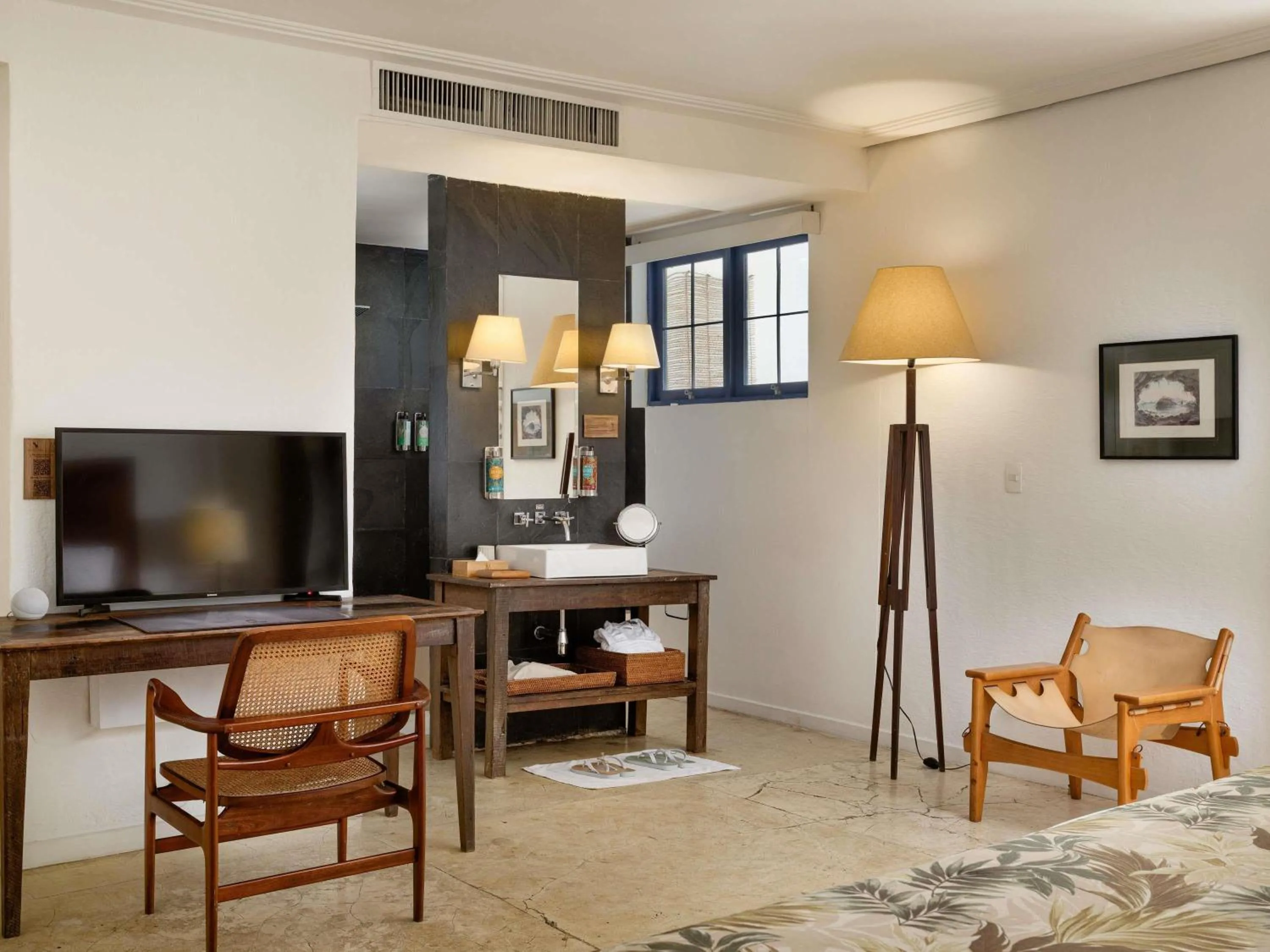 Bedroom in Santa Teresa Hotel Rio de Janeiro - MGallery Collection