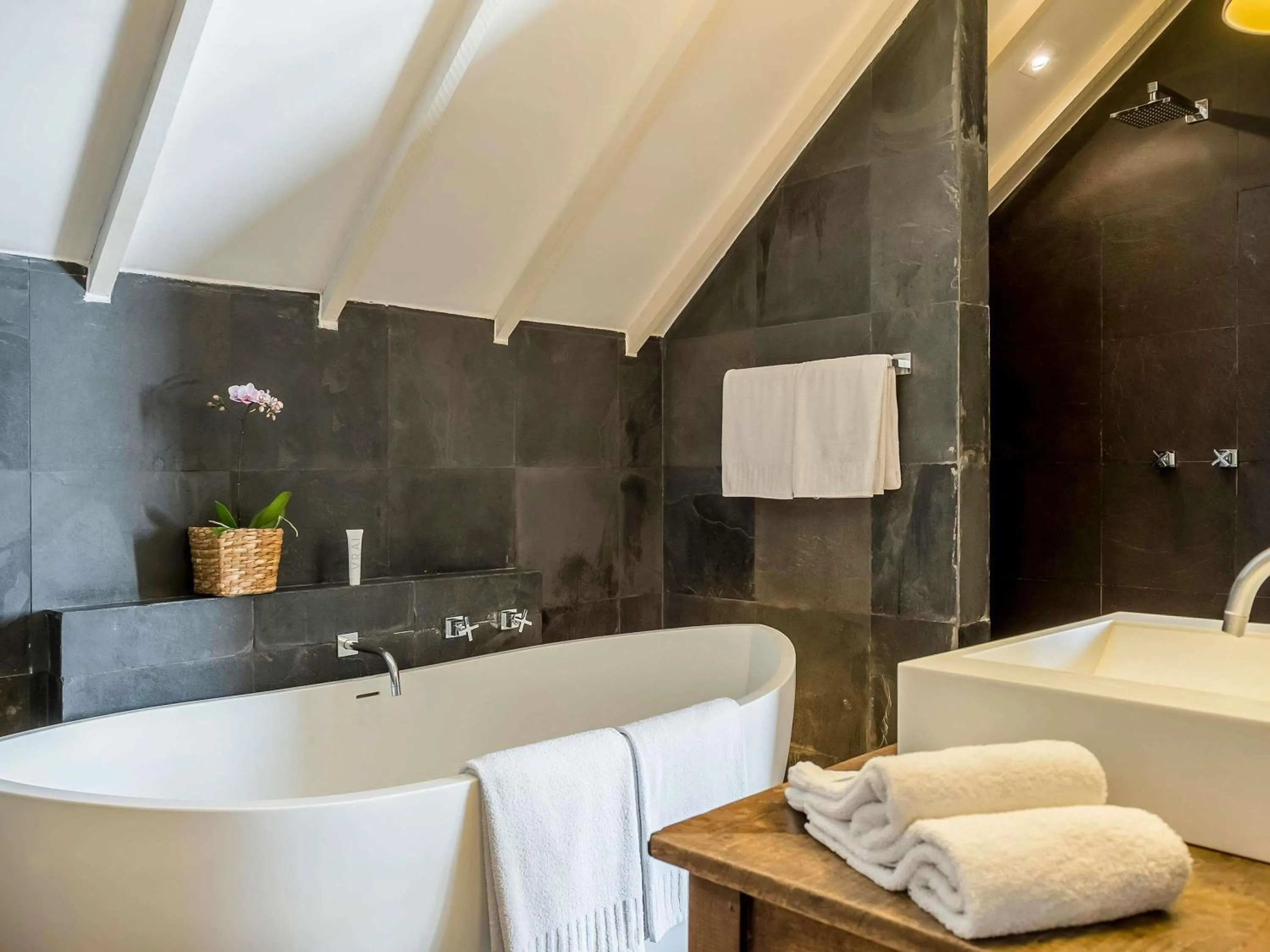 Bedroom in Santa Teresa Hotel Rio de Janeiro - MGallery Collection