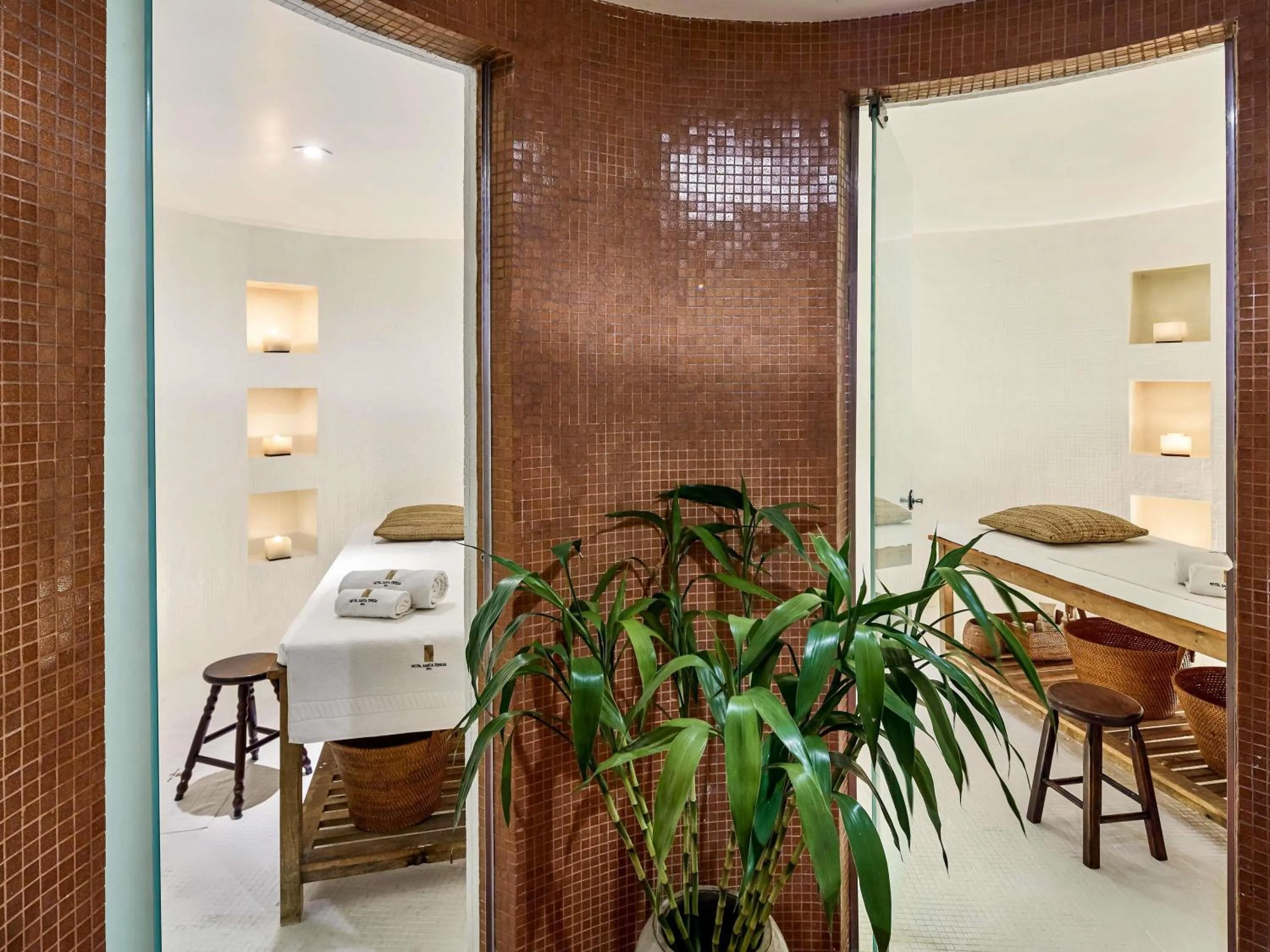 Spa and wellness centre/facilities, Bed in Santa Teresa Hotel Rio de Janeiro - MGallery Collection