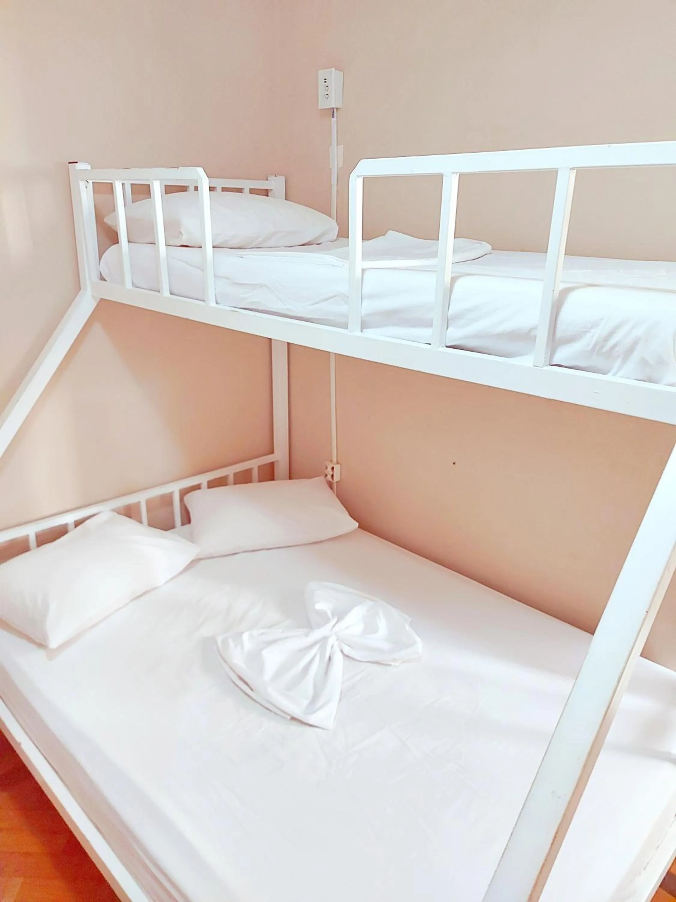 Photo of the whole room, Bed in Solar Hostel Beach Copacabana