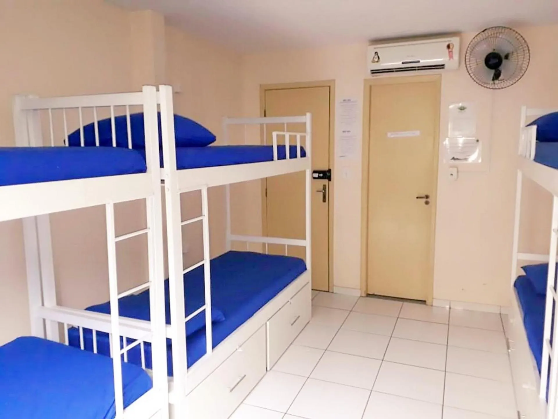 Photo of the whole room, Bed in Solar Hostel Beach Copacabana