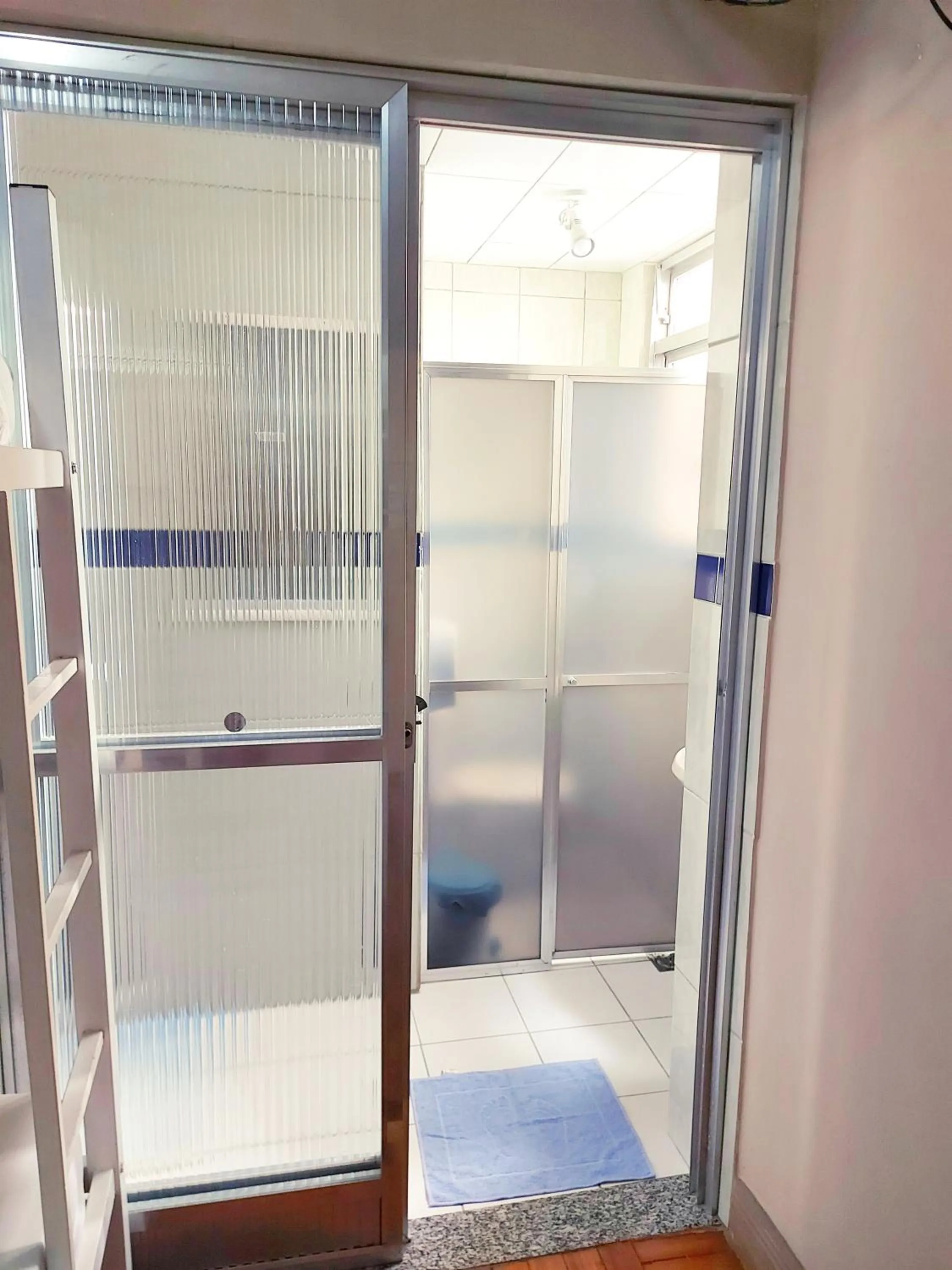 Bathroom in Solar Hostel Beach Copacabana