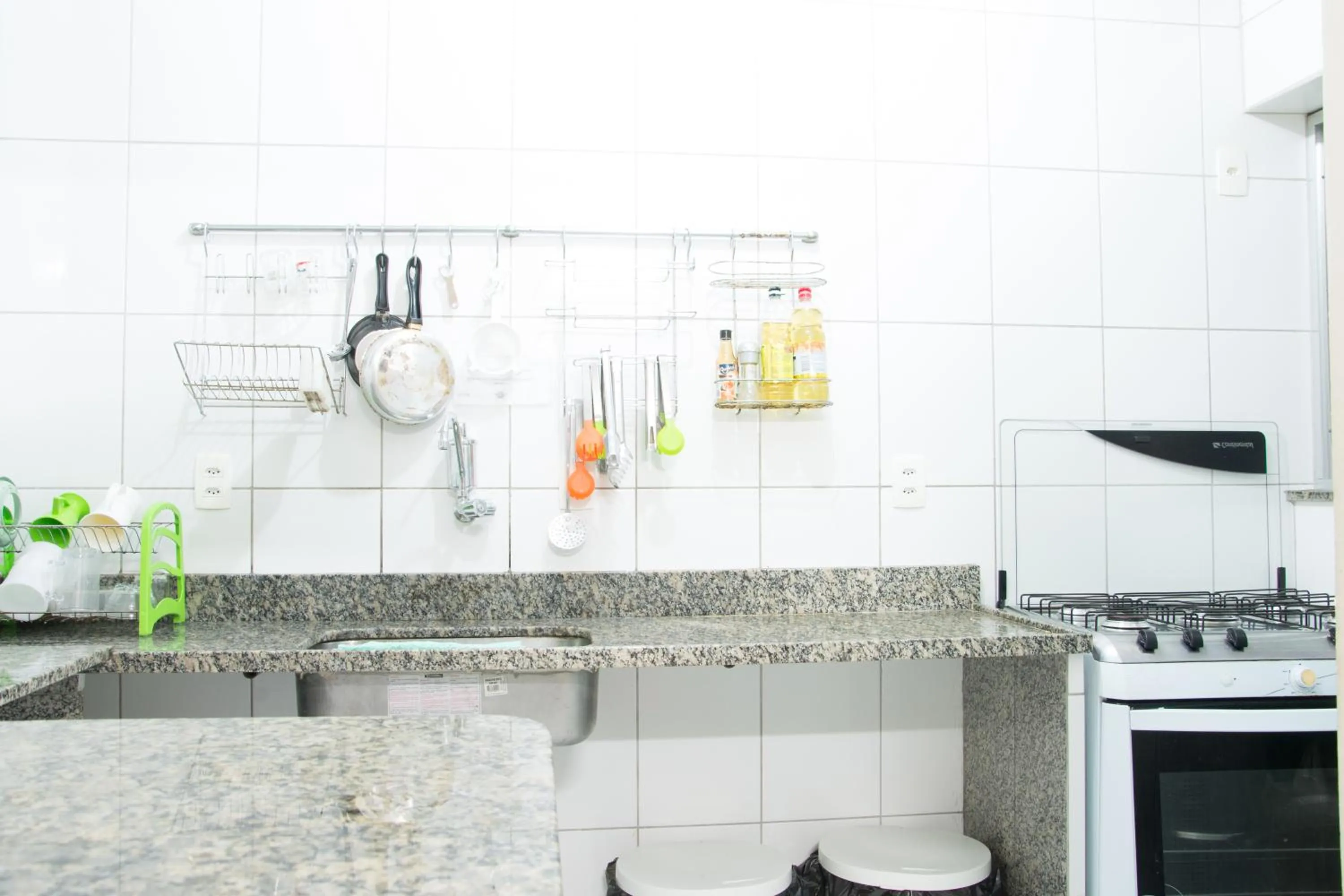 Kitchen or kitchenette in Solar Hostel Beach Copacabana