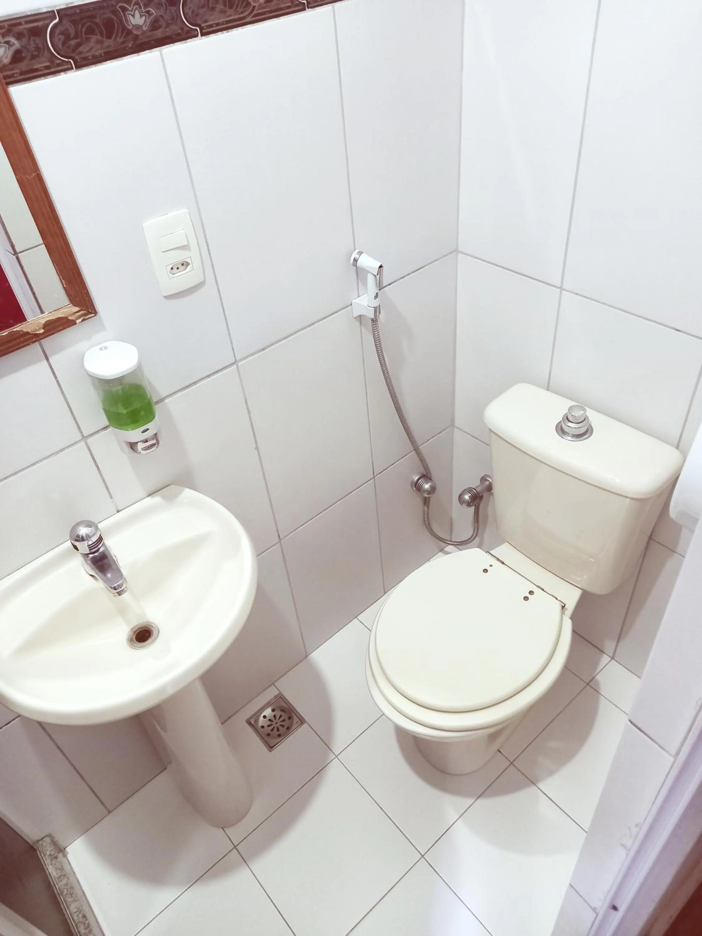 Bathroom in Solar Hostel Beach Copacabana